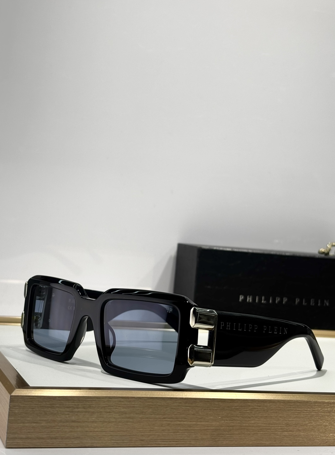 PHILIPP PLEINMODEL:129VSIZE:54口22-145