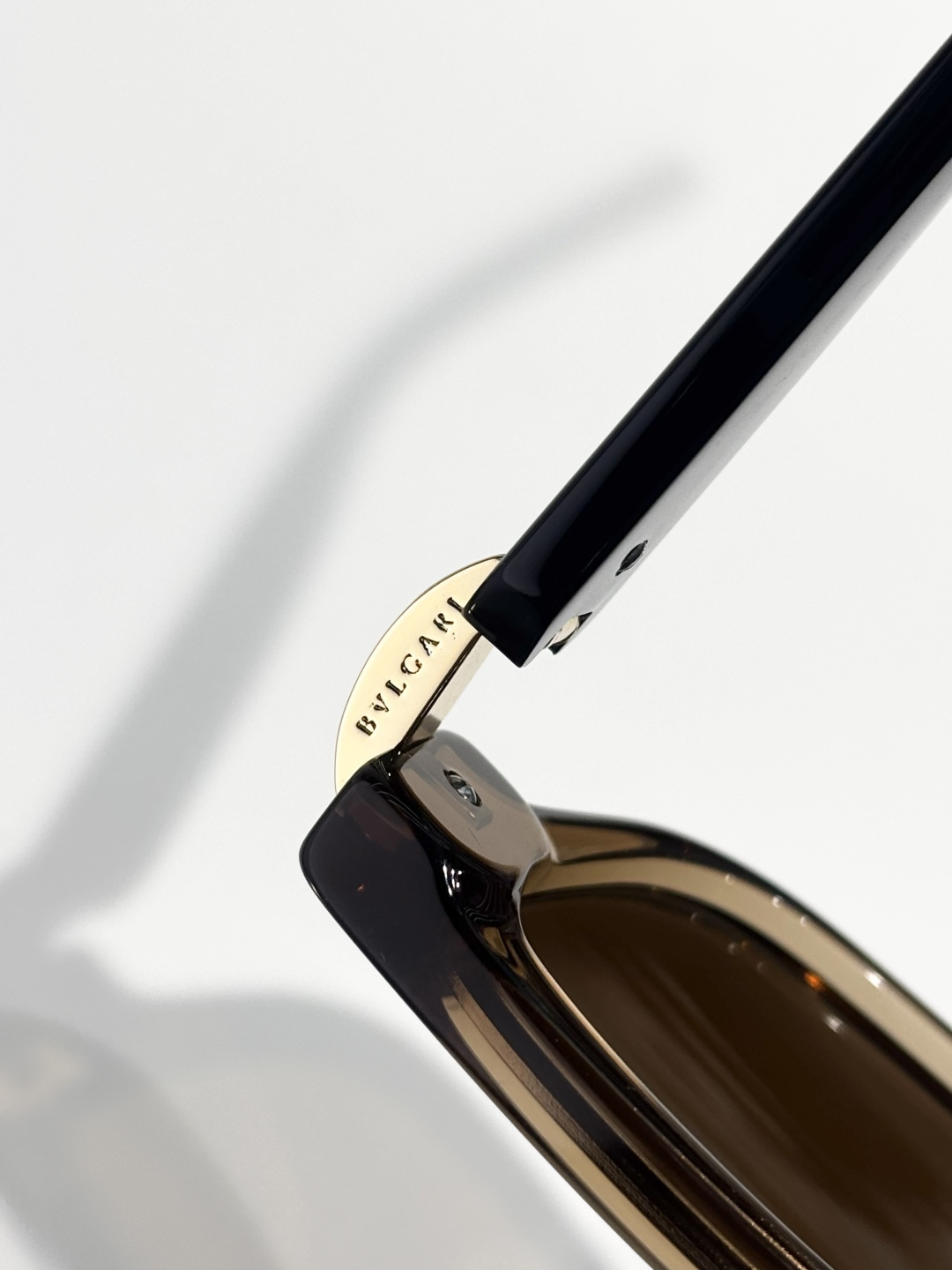 BVLGARIMOD：BV50046ISize：52口19 130