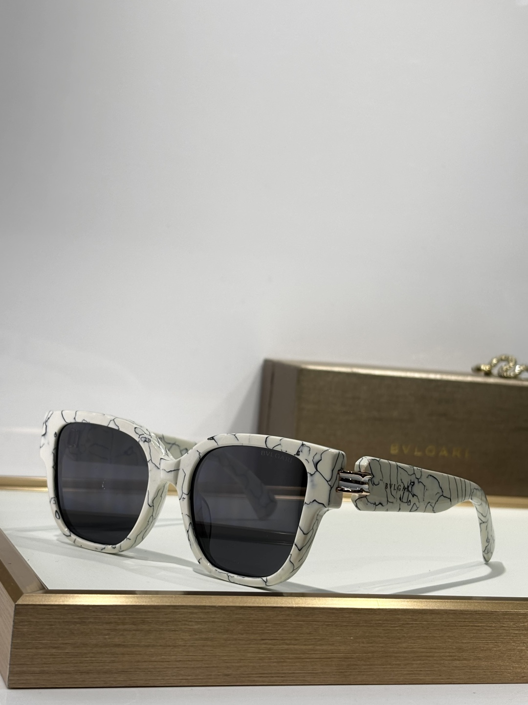 BVLGARIMOD：BV50046ISize：52口19 130