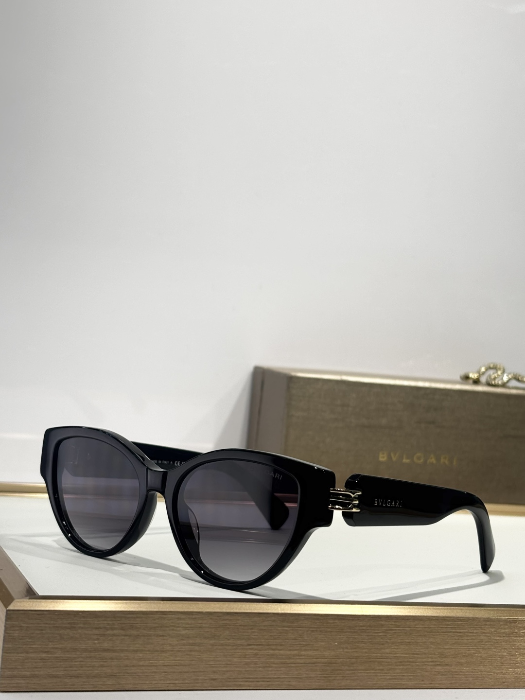 BVLGARIMOD：BV50045ISize：53口19 130