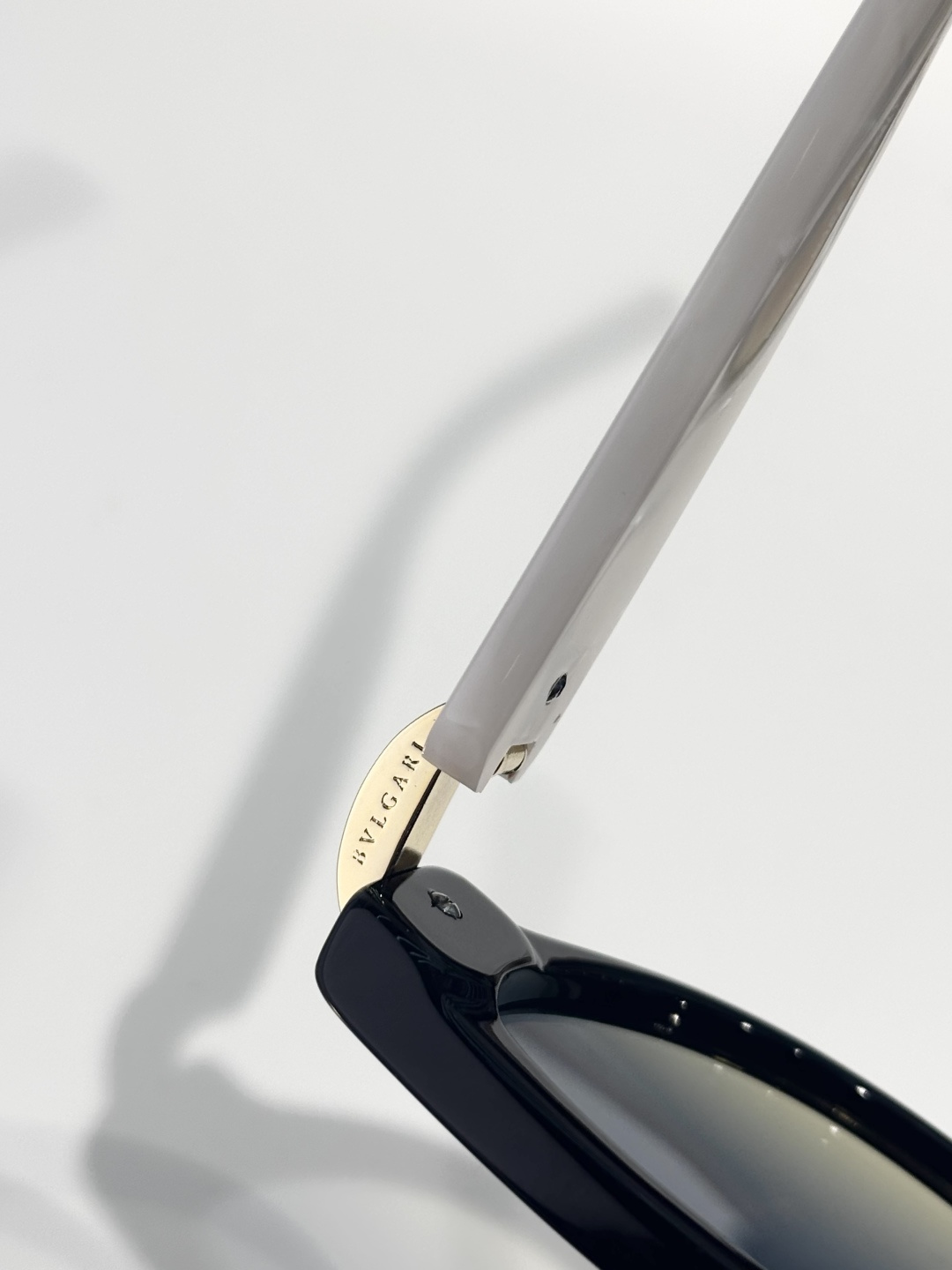 BVLGARIMOD：BV50045ISize：53口19 130