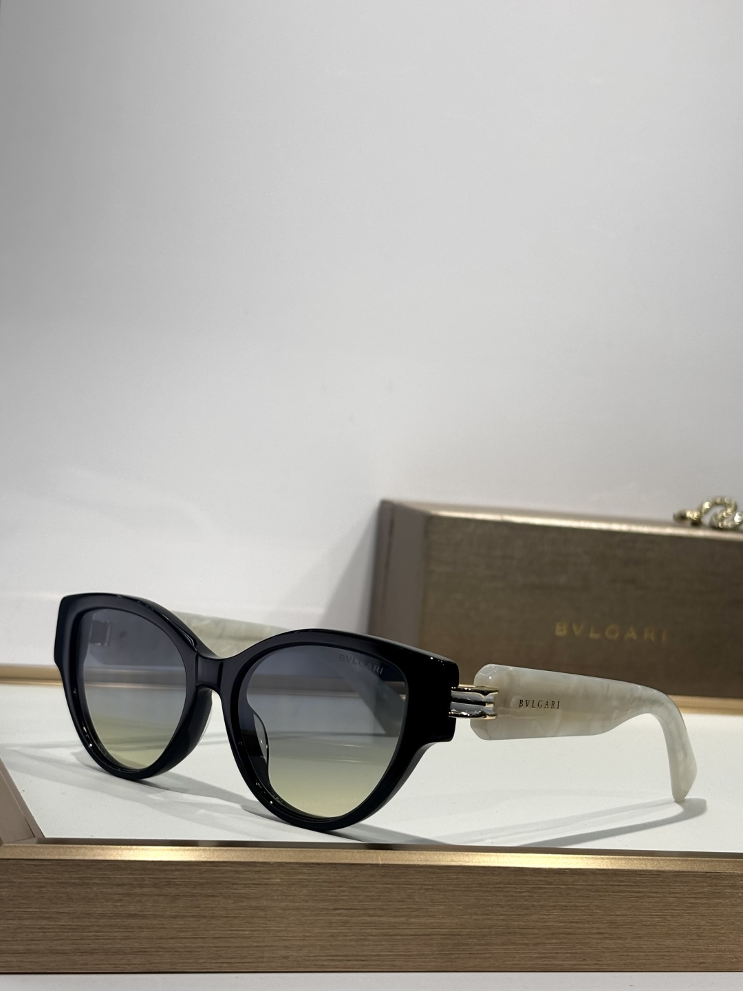 BVLGARIMOD：BV50045ISize：53口19 130