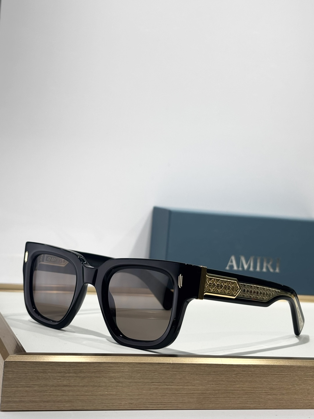 AMIRIOriginal Mod: MulhollandSize:50口24-145美国时装潮牌用料考