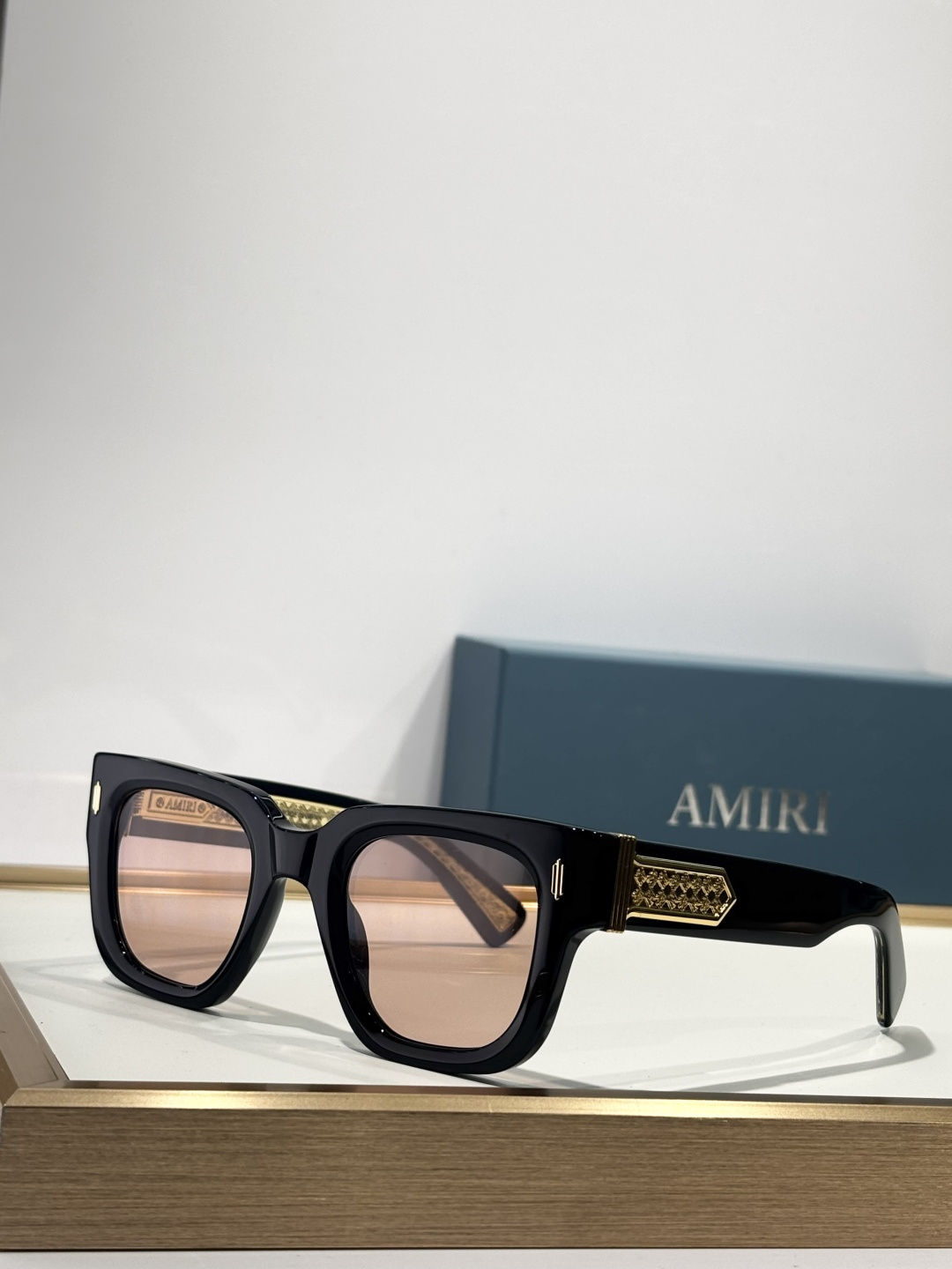 AMIRIOriginal Mod: MulhollandSize:50口24-145美国时装潮牌用料考