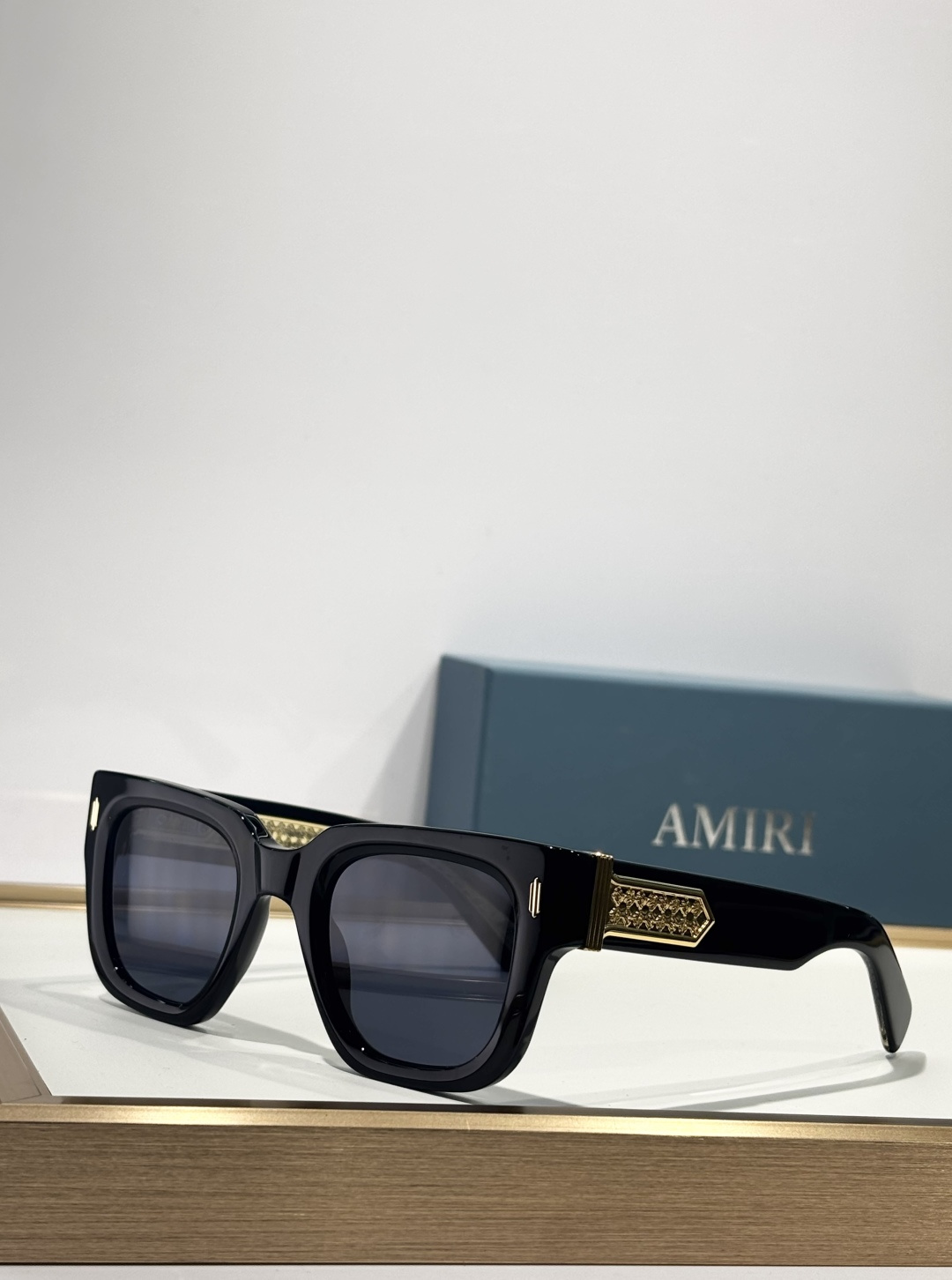 AMIRIOriginal Mod: MulhollandSize:50口24-145美国时装潮牌用料考