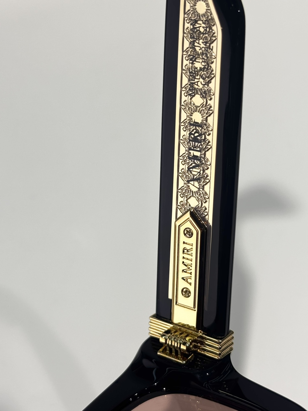 AMIRIOriginal Mod: MulhollandSize:50口24-145美国时装潮牌用料考