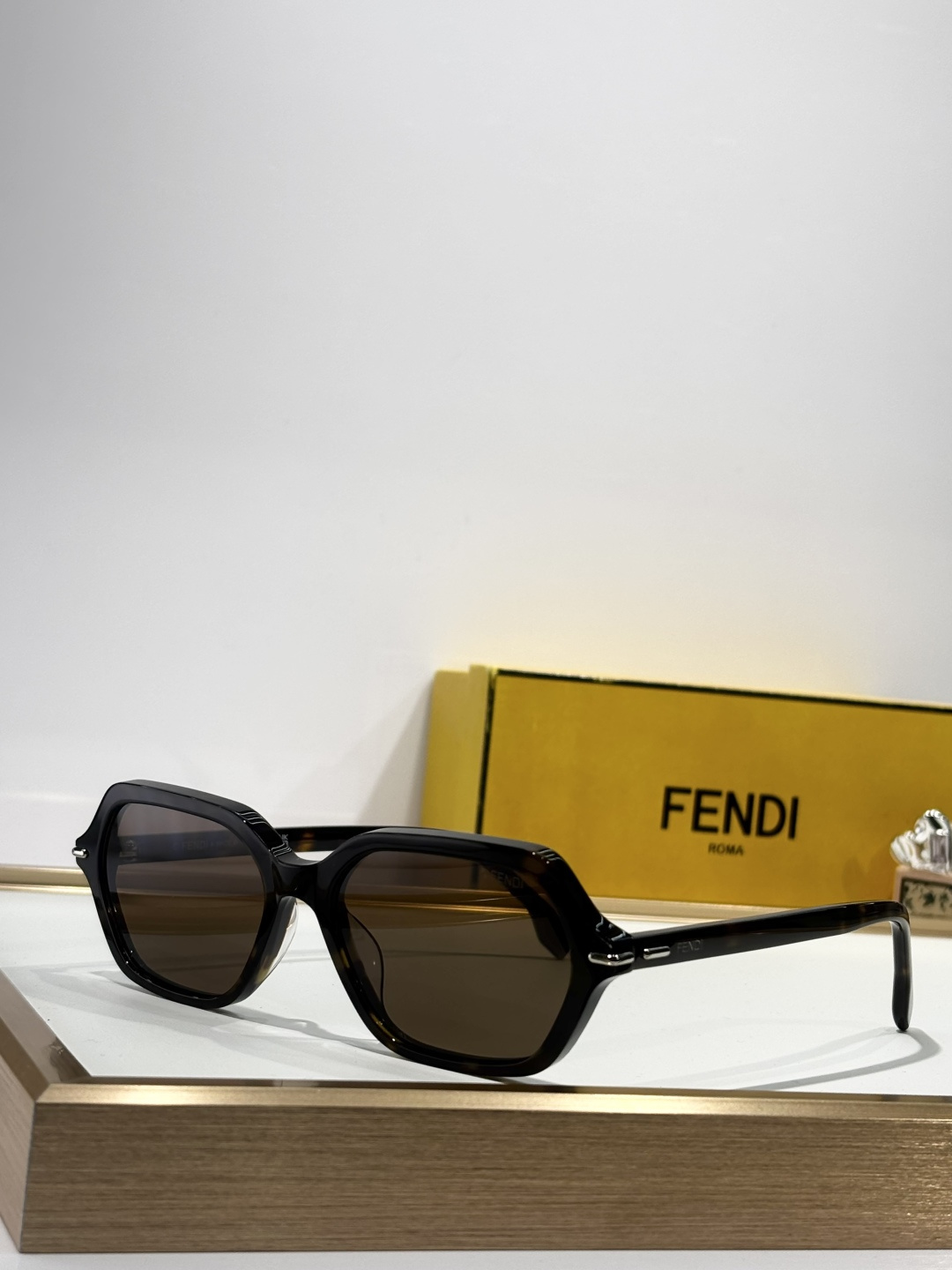 FENDIMODEL：FE50125ISIZE：54口14-140