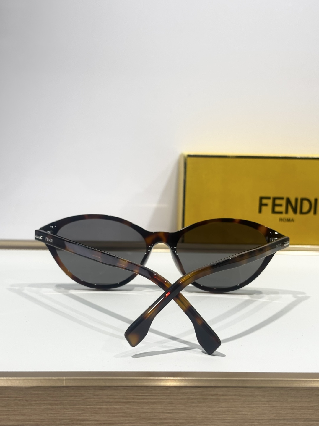 FendiMODEL：FE50126I SIZE：53口16-140