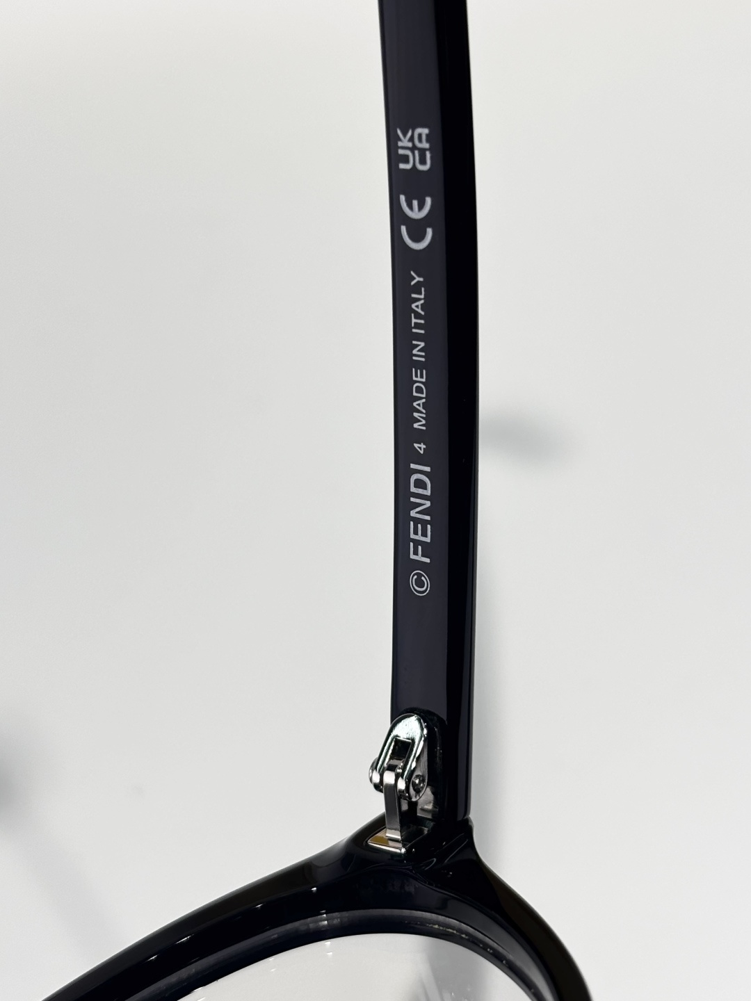 FendiMODEL：FE50126I SIZE：53口16-140