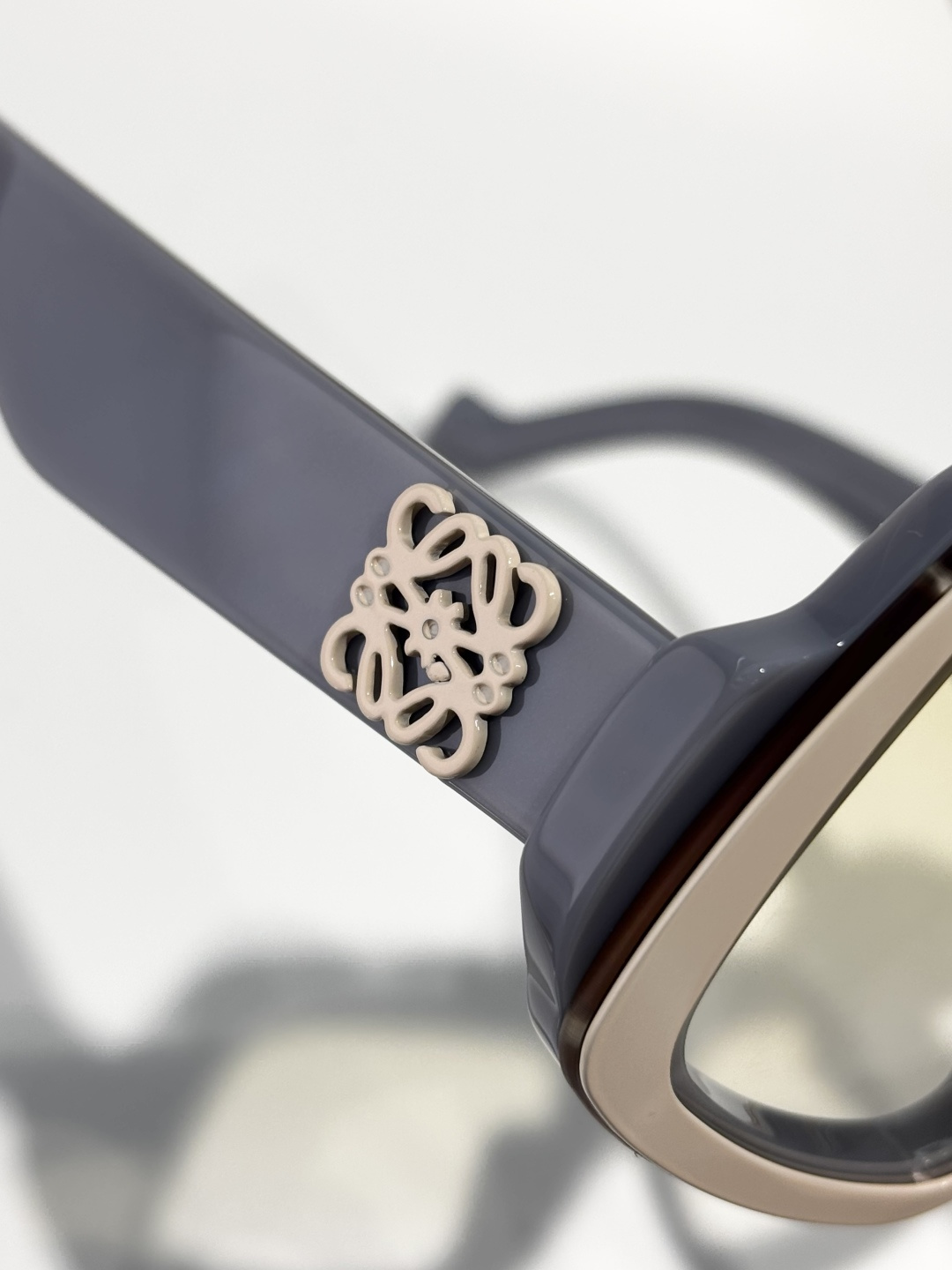 LoeweMODEL：LW40194ISIZE：141口0-140