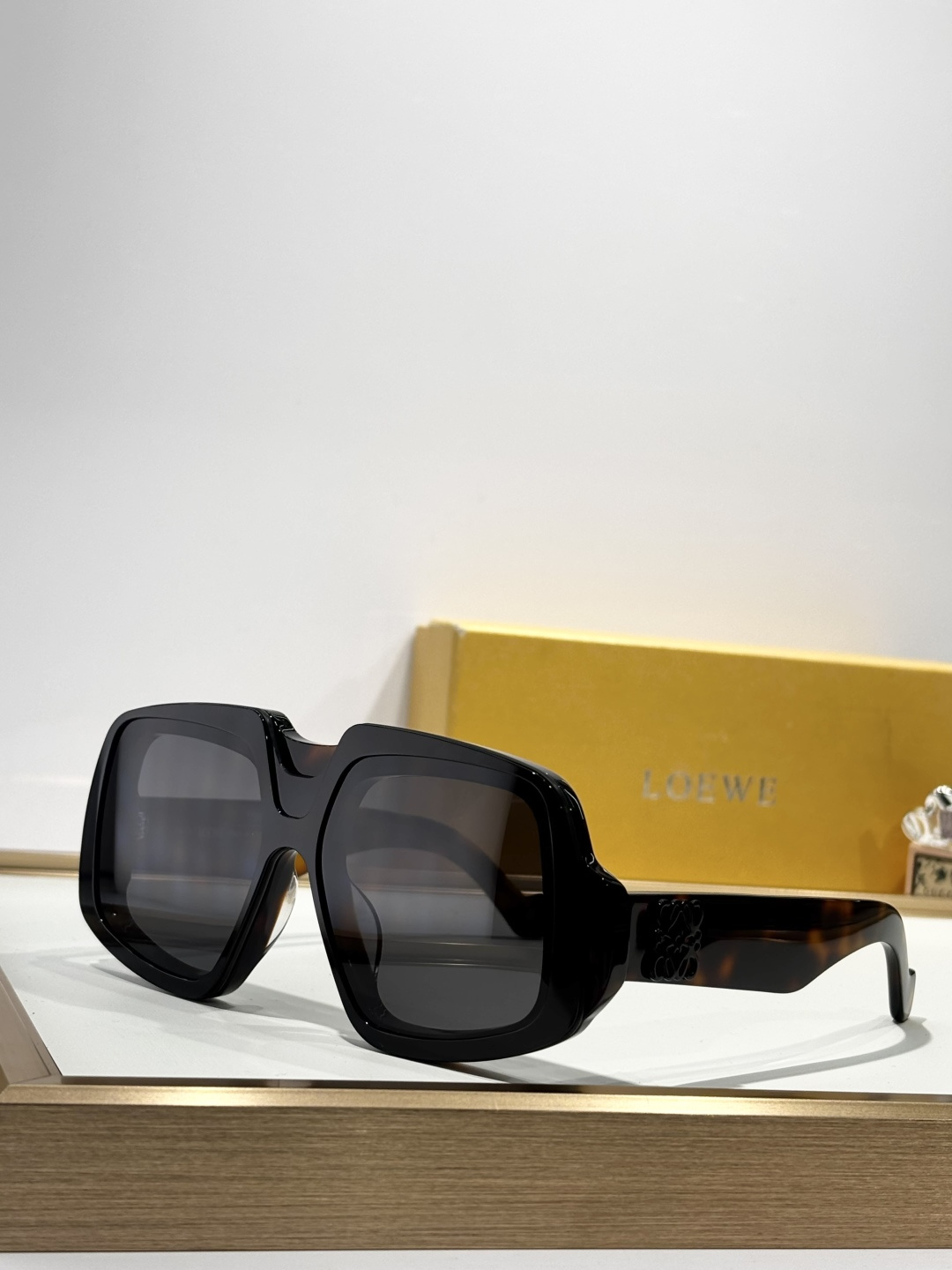 LoeweMODEL：LW40194ISIZE：141口0-140