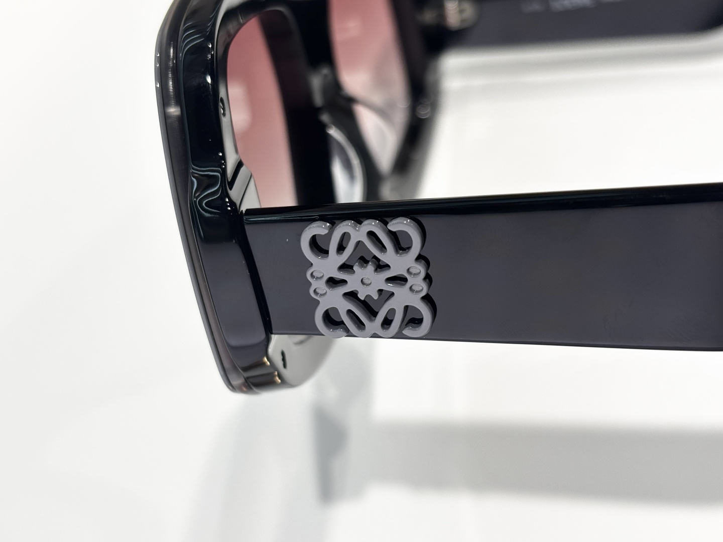 LoeweMODEL：LW40194ISIZE：141口0-140