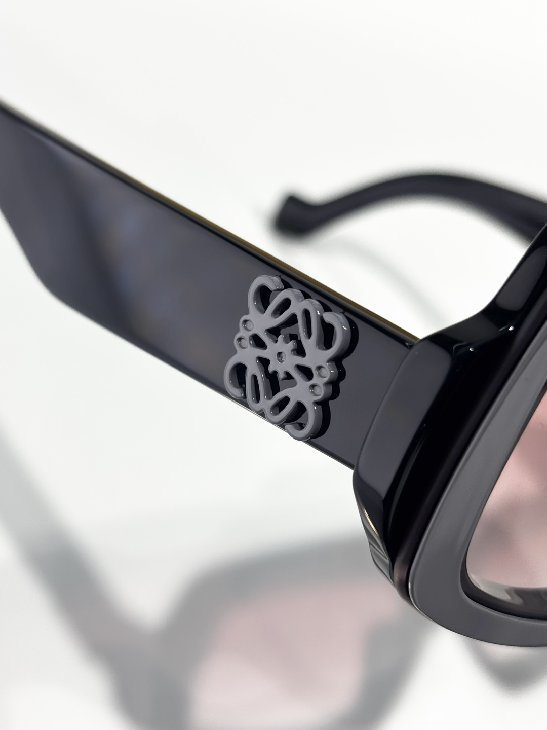 LoeweMODEL：LW40194ISIZE：141口0-140