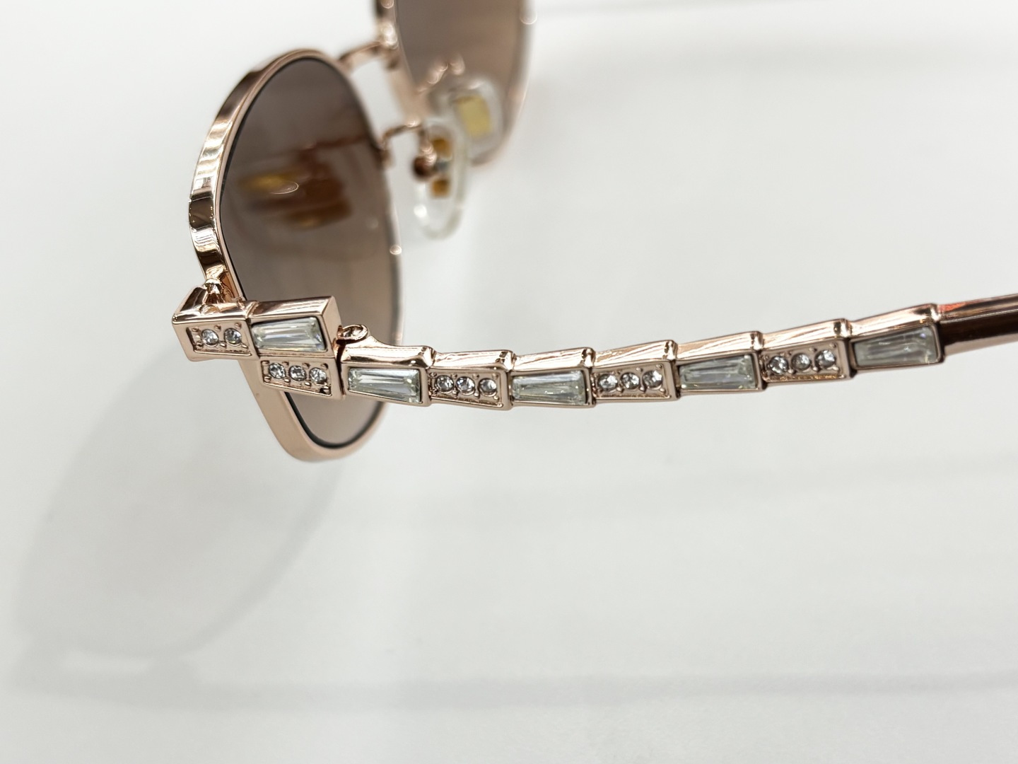 BVLGAR*MODEL：BV 1803LUSIZE：56口17-142