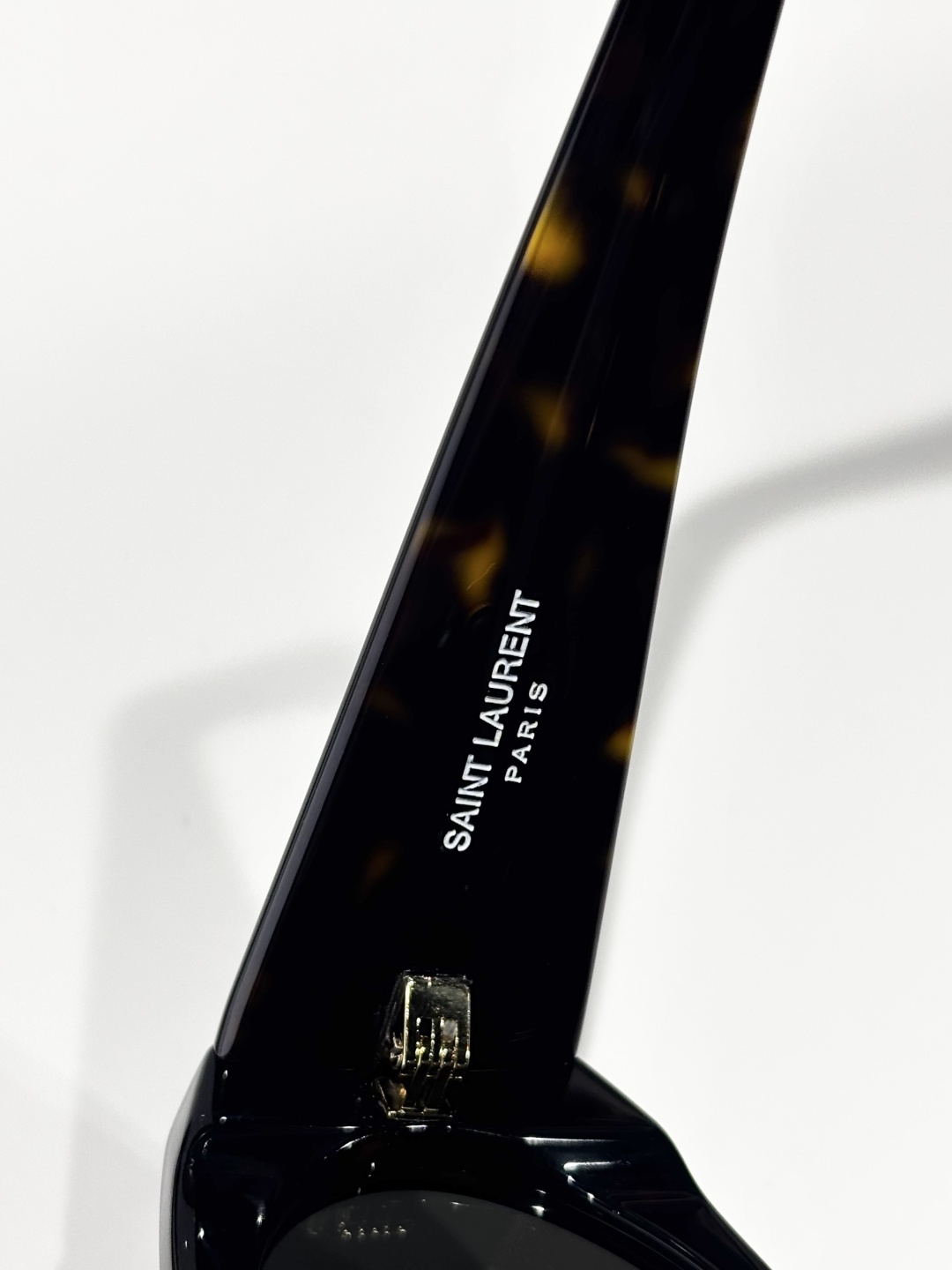 SAINT LAUREN*MODEL：SL 831SIZE：54口22-145