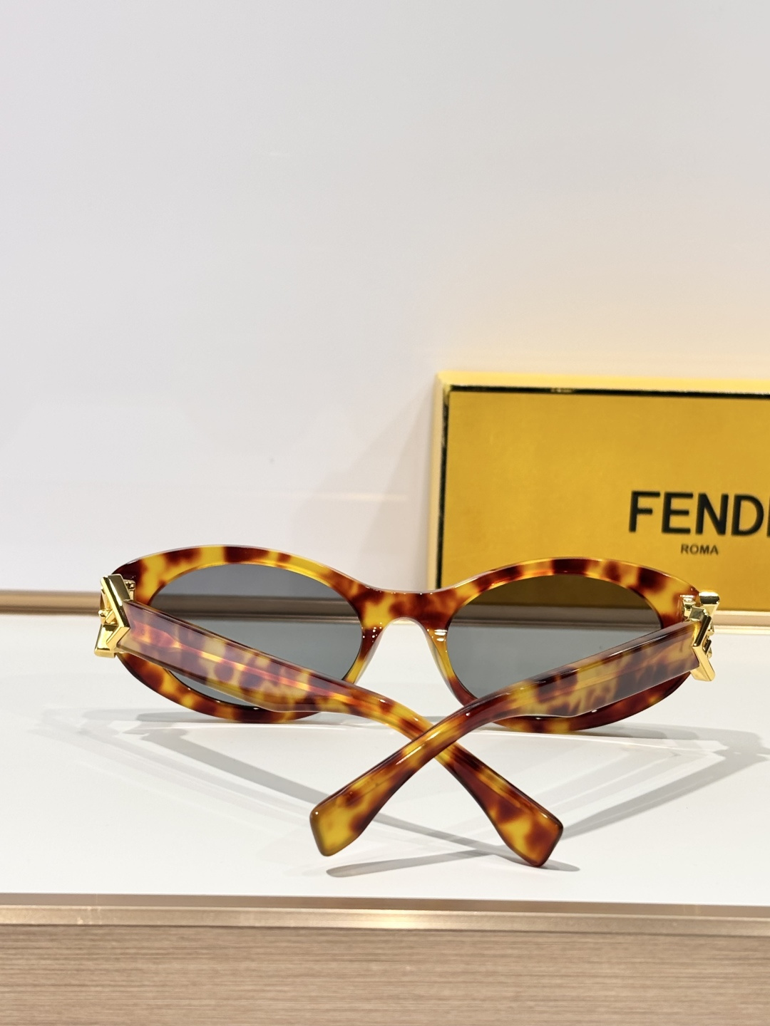 FENDIMODEL: FE40140USIZE:55口20-140