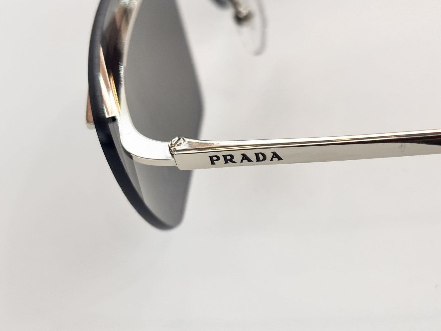 PRADAMOD：SPR C52SSize：64口13 145