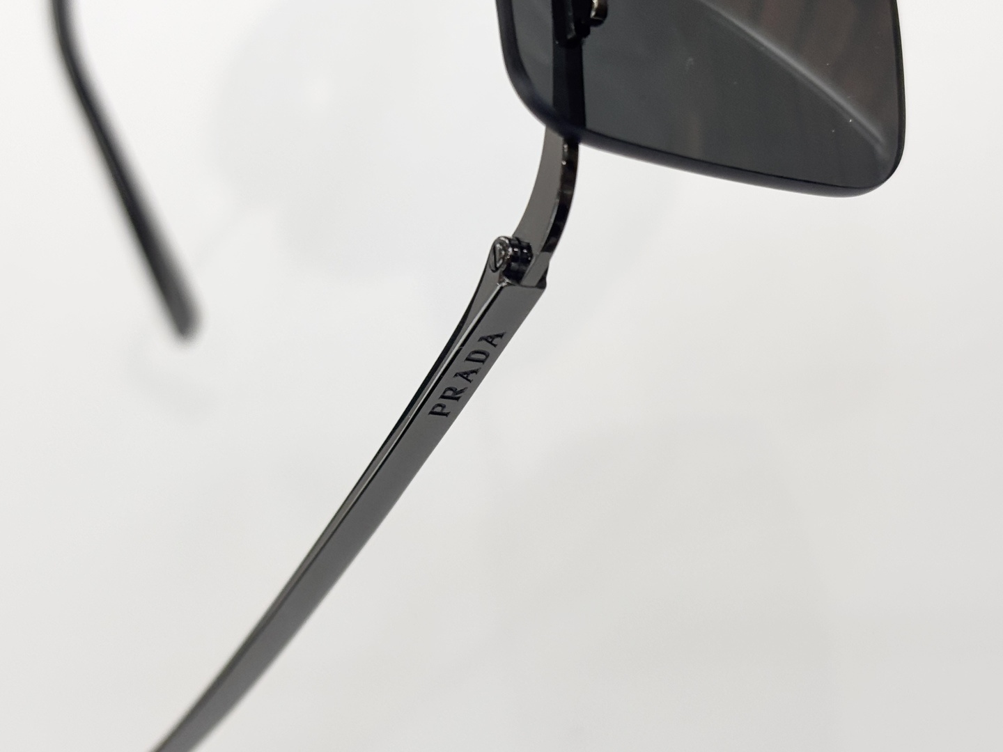 PRADAMOD：SPR C53SSize：60口14 145