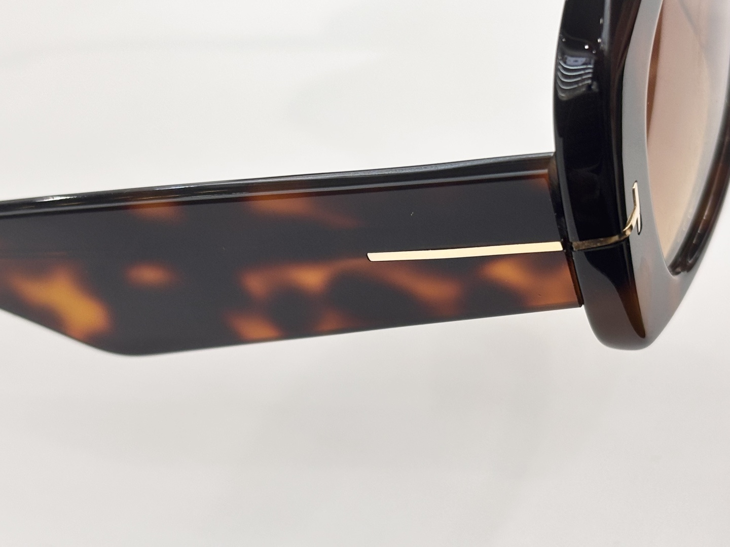 TOM FOR*MODEL：TF1219SIZE：53口23-140