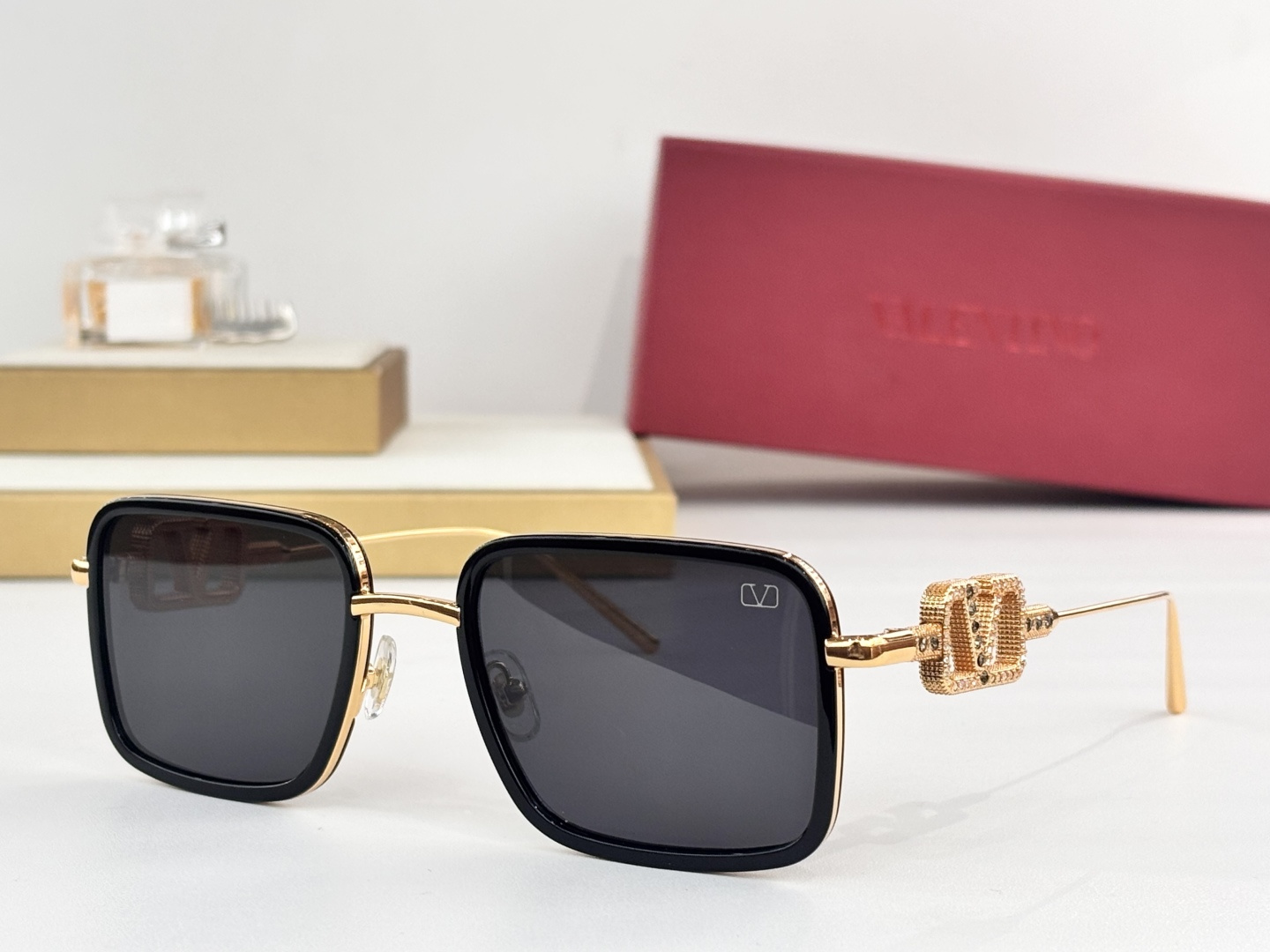 ValentinoMODEL：VLS1744SIZE：54口21-145