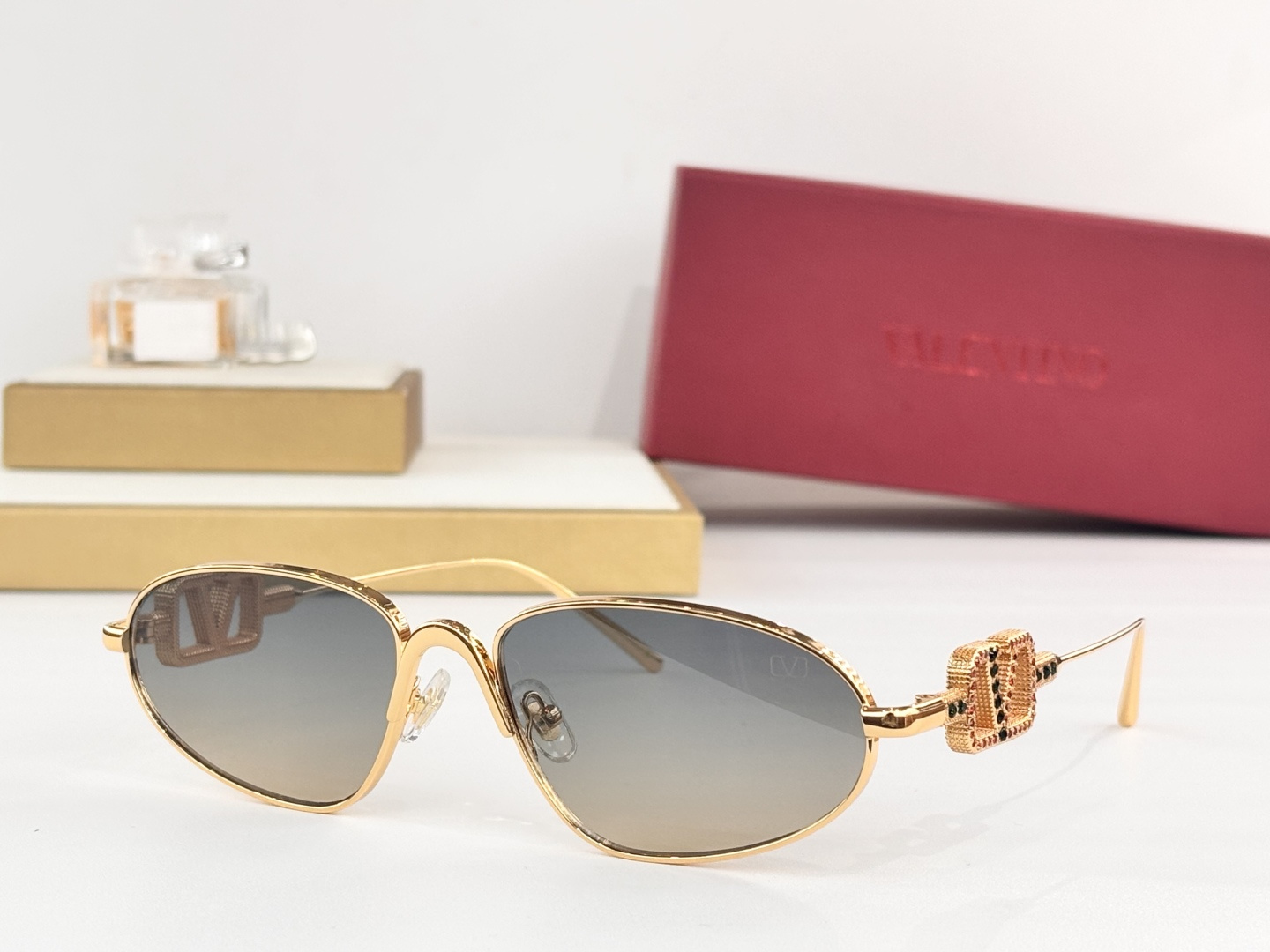 ValentinoMODEL：VLS1743SIZE：57口17-145