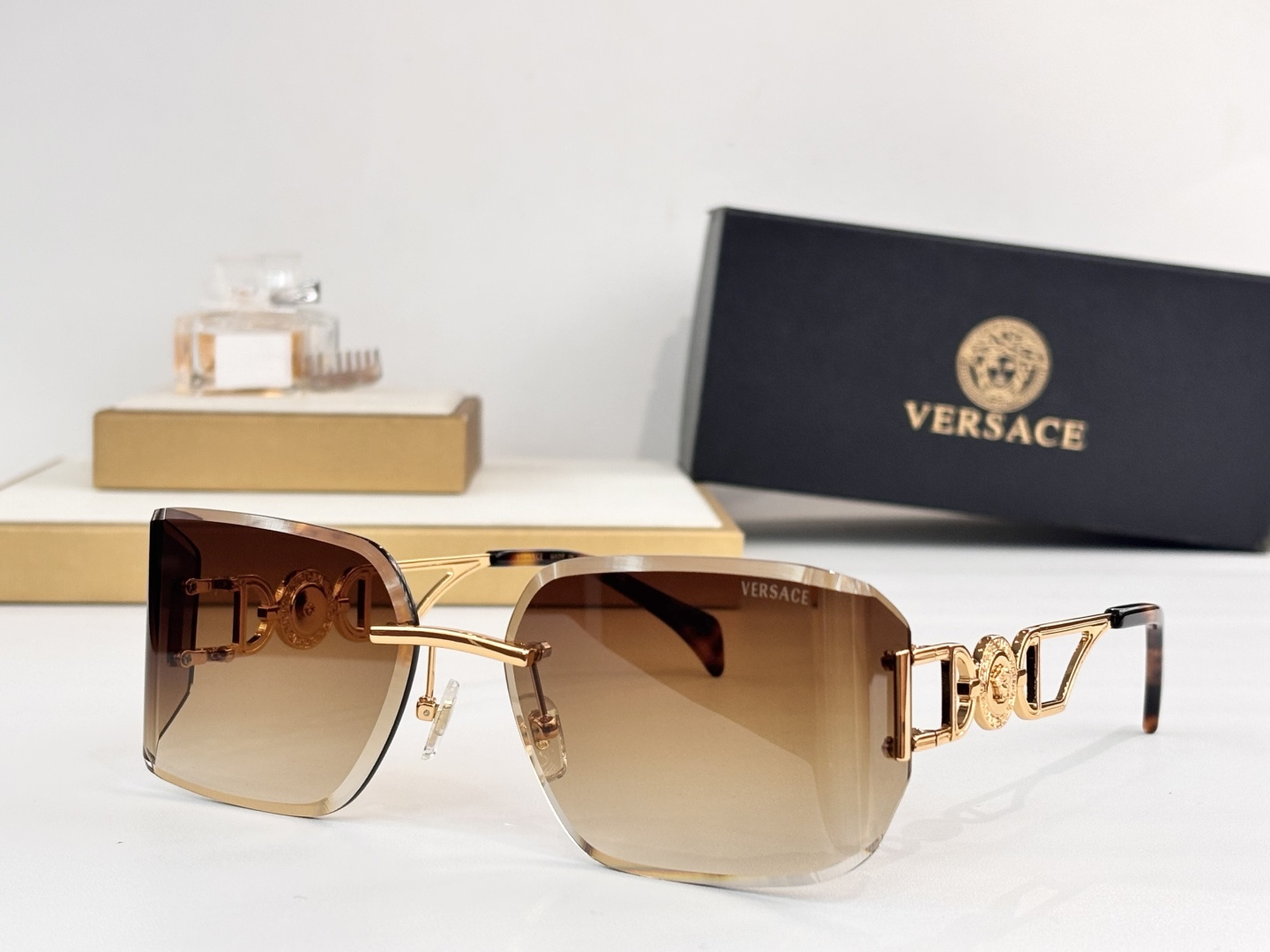VERSACEMOD：VE6828Size：62口18 145