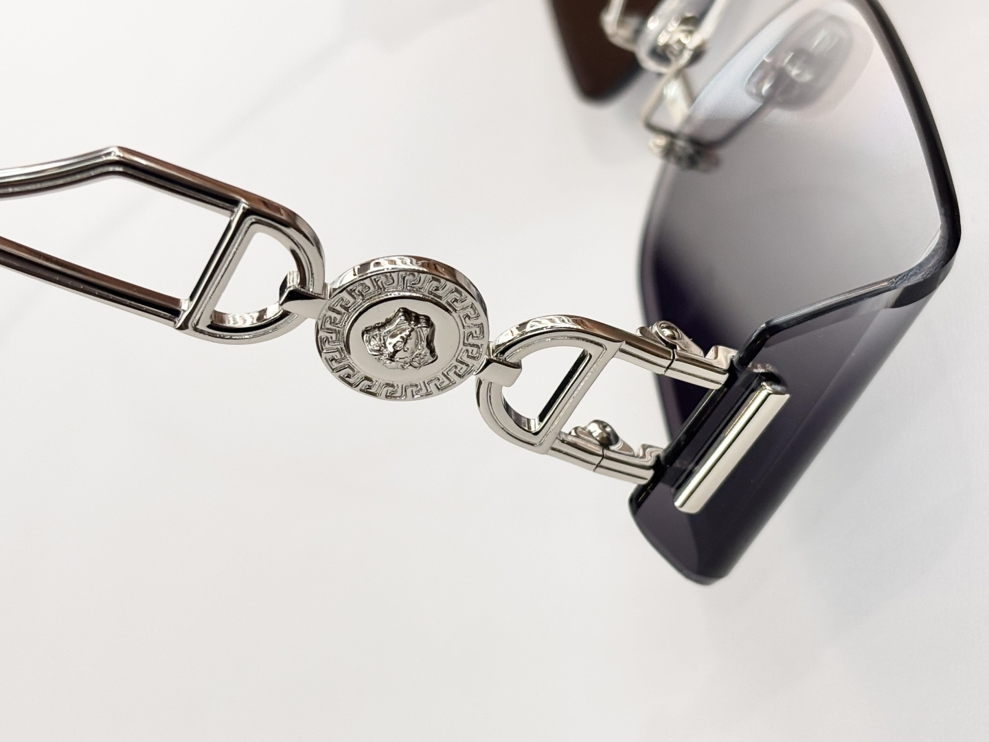 VERSACEMOD：VE6828Size：62口18 145