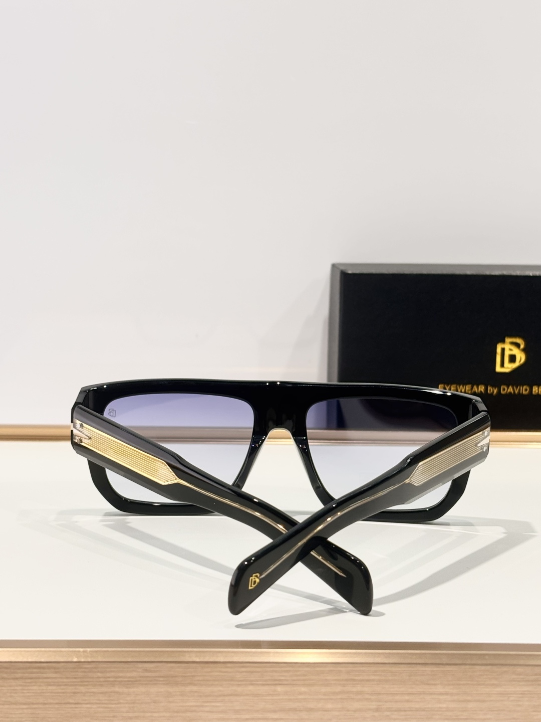 DAVID BECKHAMMOD：DB 7132/SSize：56口18-140