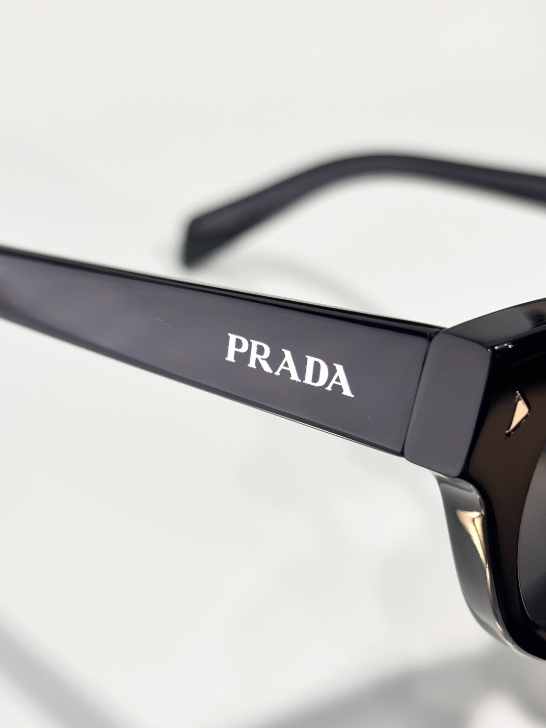 Prada PRADA