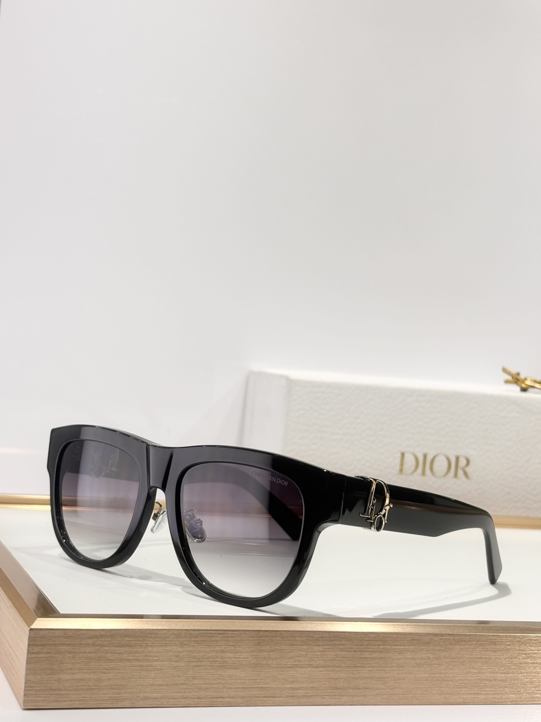 DIORMOD：DiorOblique S4FSize：55口19 150