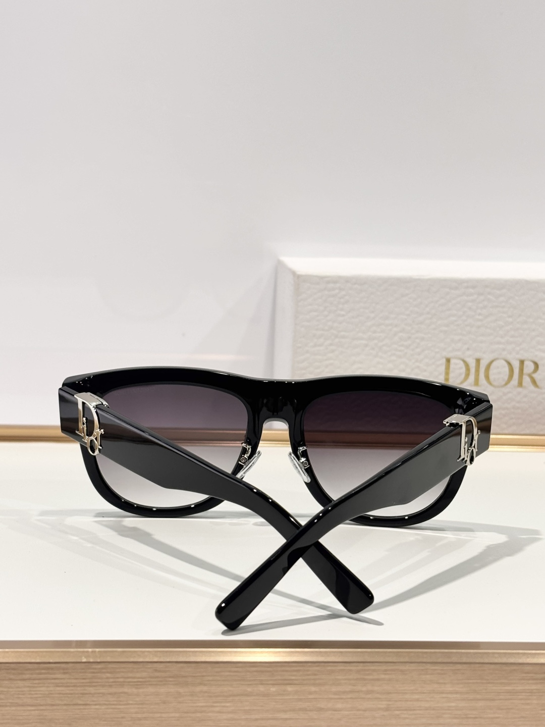 DIORMOD：DiorOblique S4FSize：55口19 150