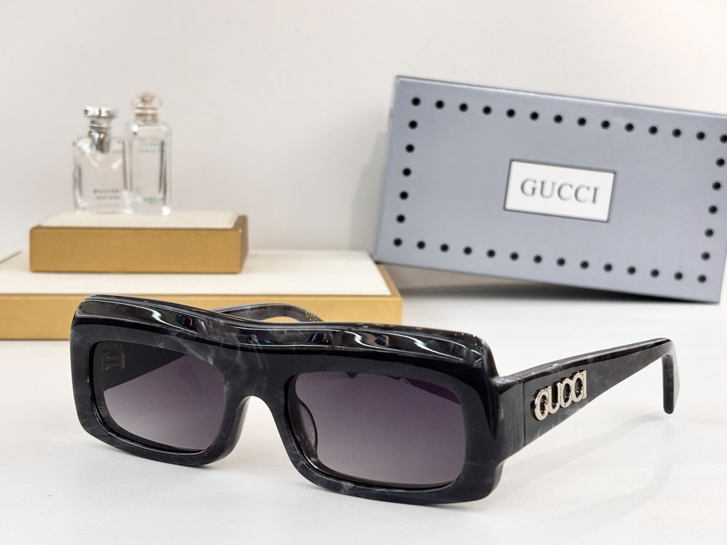GUCCIMOD：GG1773SSize：56口20 145