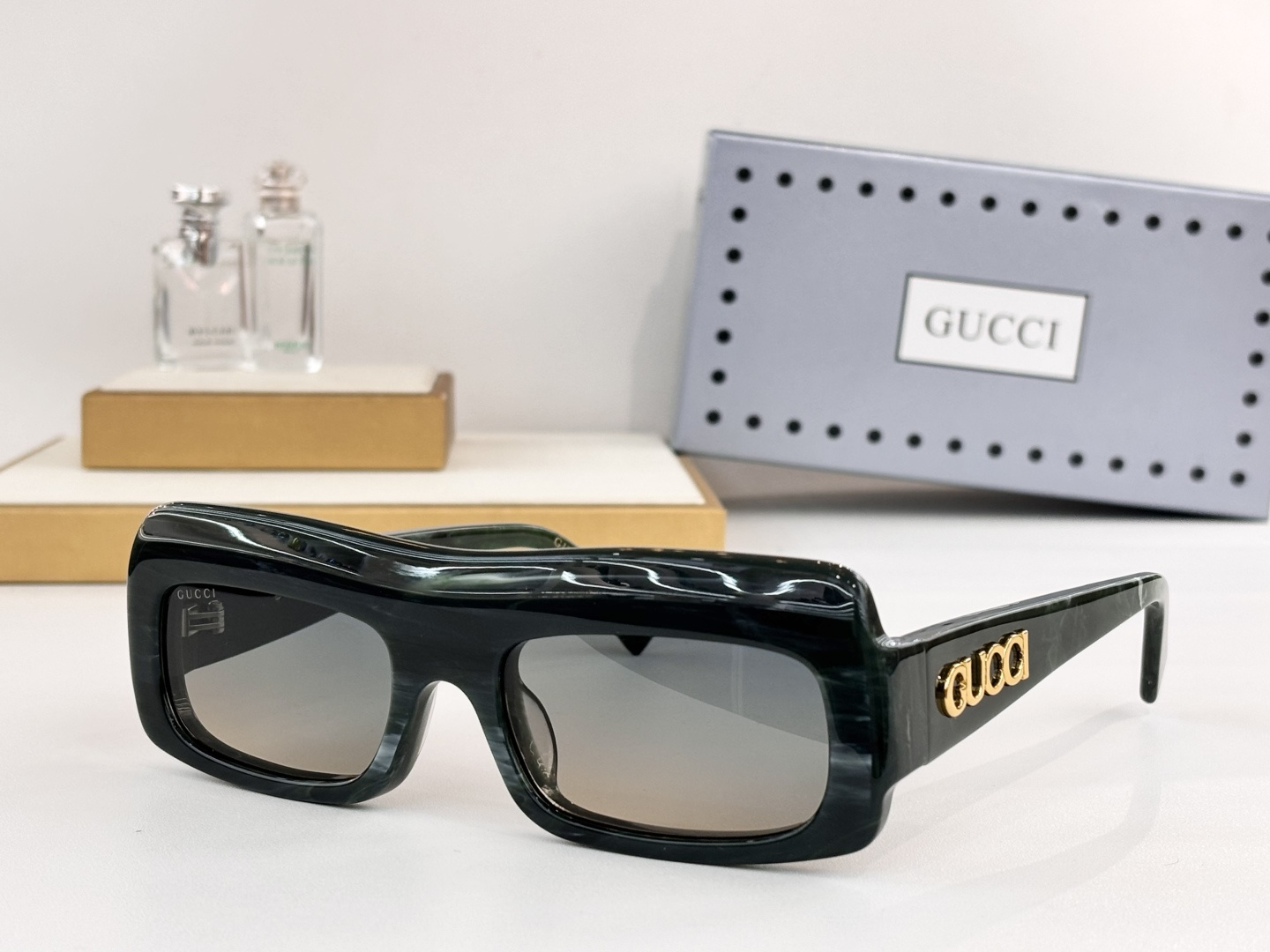 GUCCIMOD：GG1773SSize：56口20 145