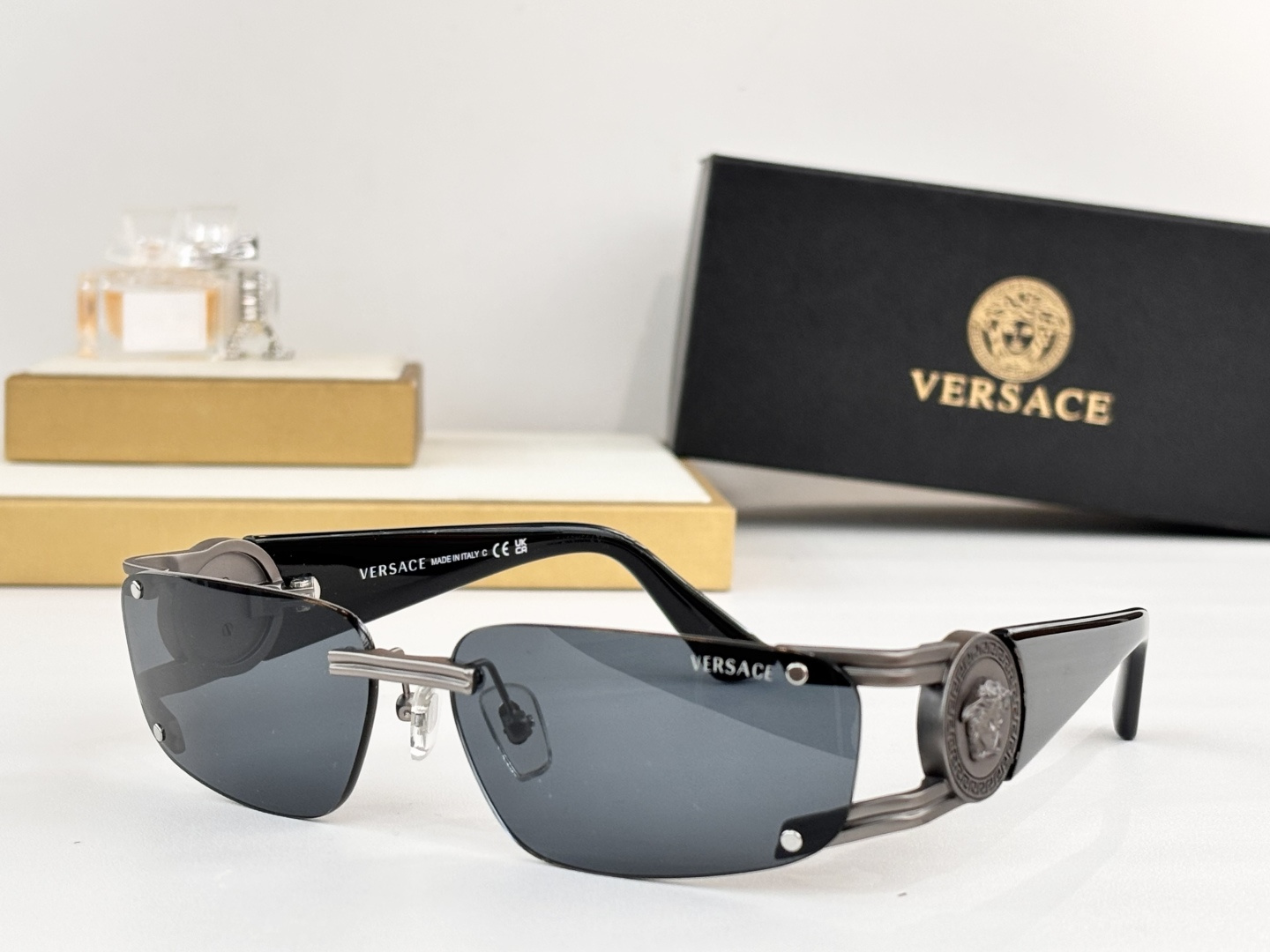 VERSAC*MODEL：VE2291SIZE：59口13-115
