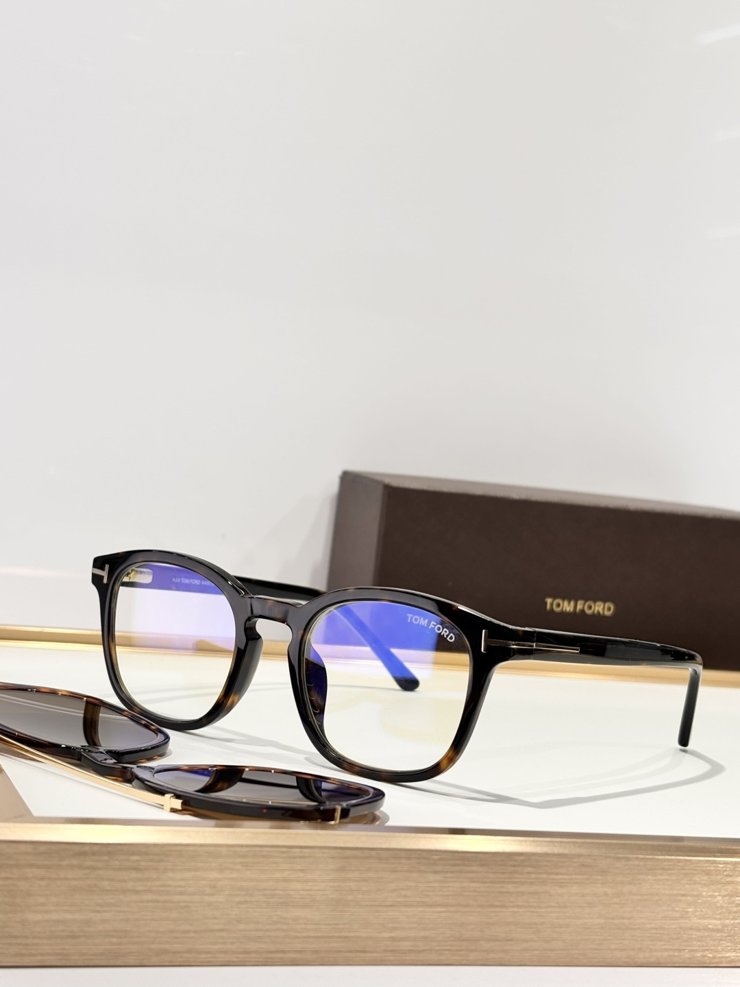 Tom Ford TOM FORD
