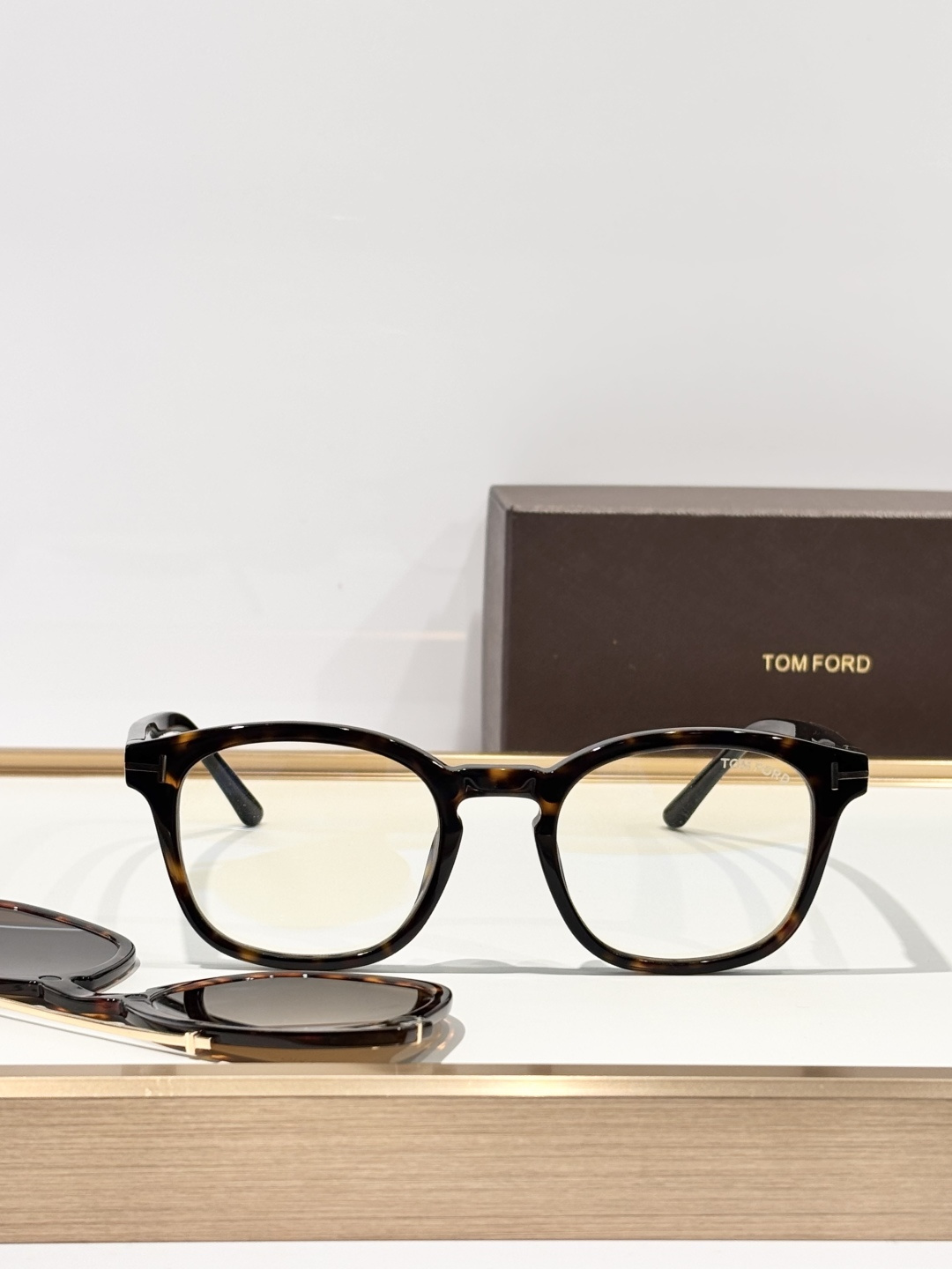 Tom Ford TOM FORD