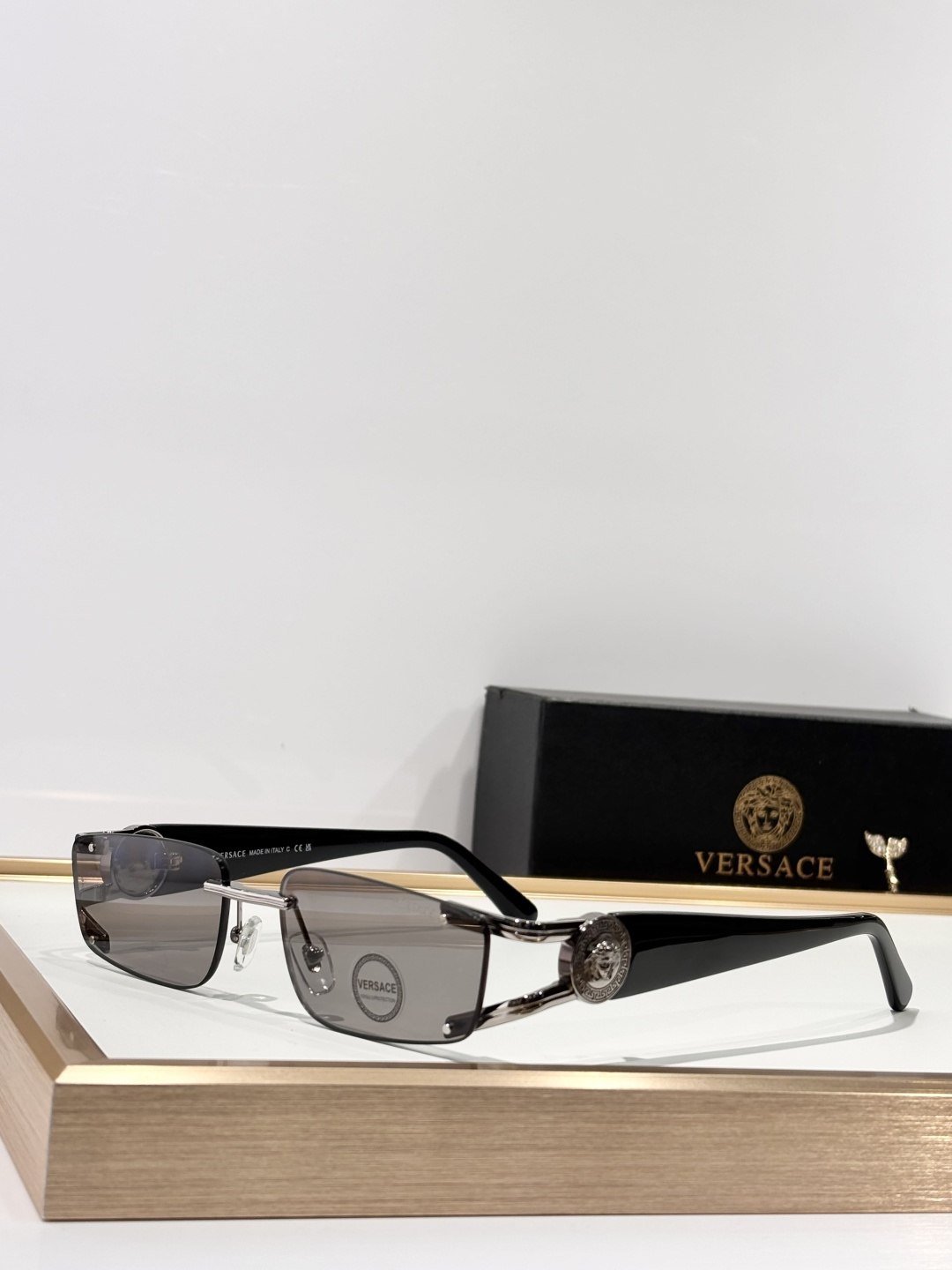 VERSAC*MODEL：VE2291SIZE：59口13-115