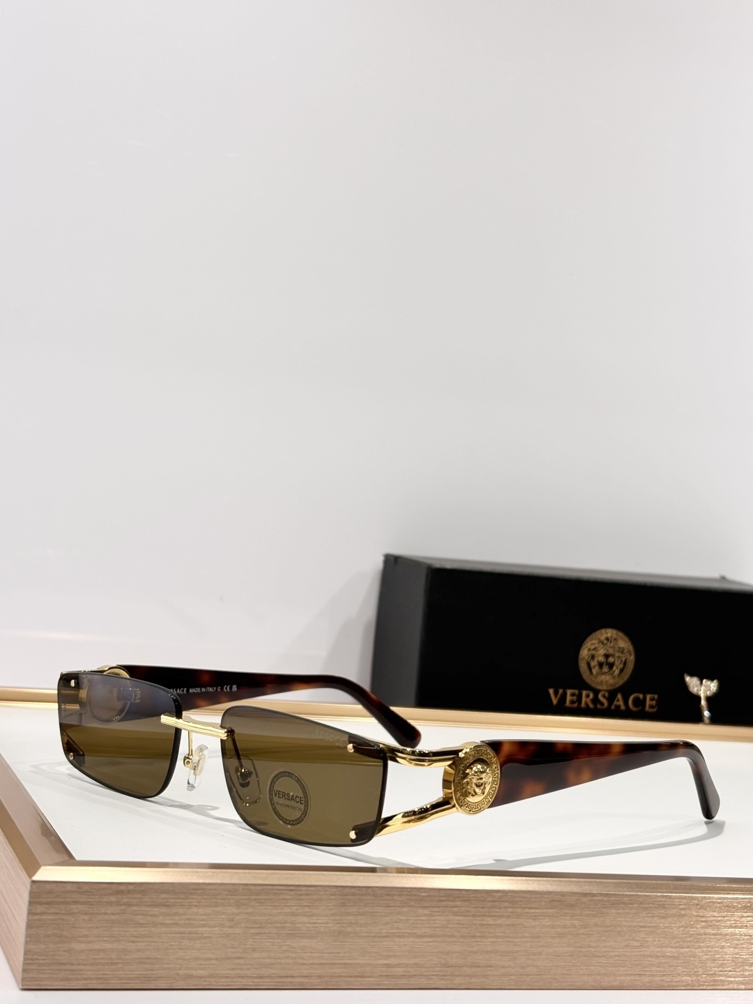 VERSAC*MODEL：VE2291SIZE：59口13-115