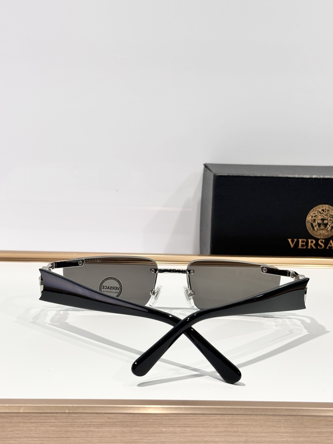 VERSAC*MODEL：VE2291SIZE：59口13-115