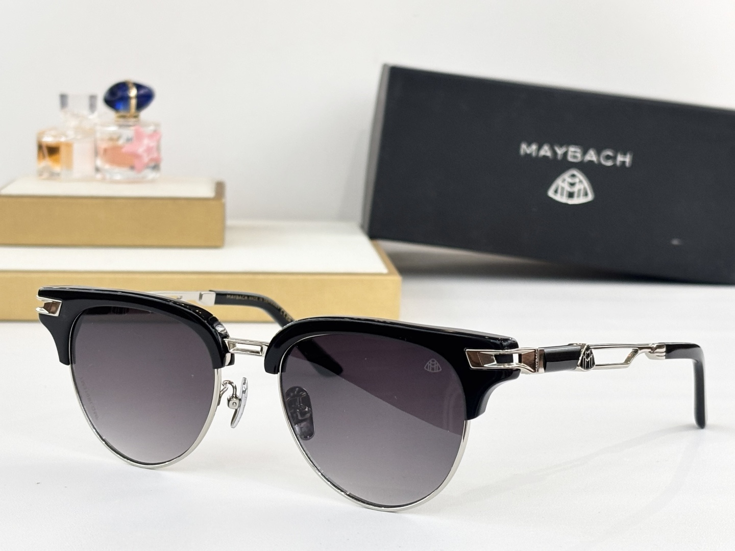 MAYBACHMOD:Z121SIZE：52-19-143