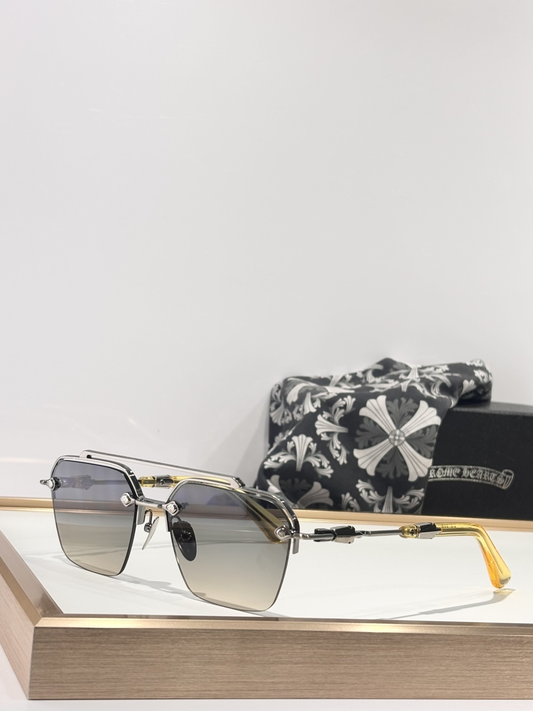 CHROME HEAR*钛～MODEL：BIDI ESEMSIZE:57-18-153