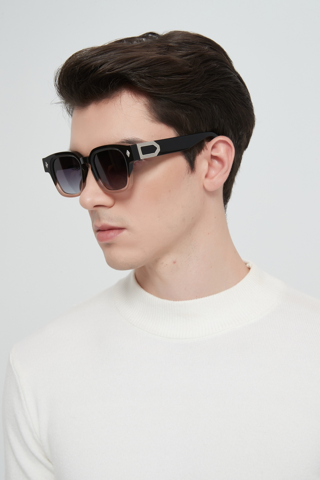 JOHN DaliaMODEL：Project 01SIZE：49口21-145