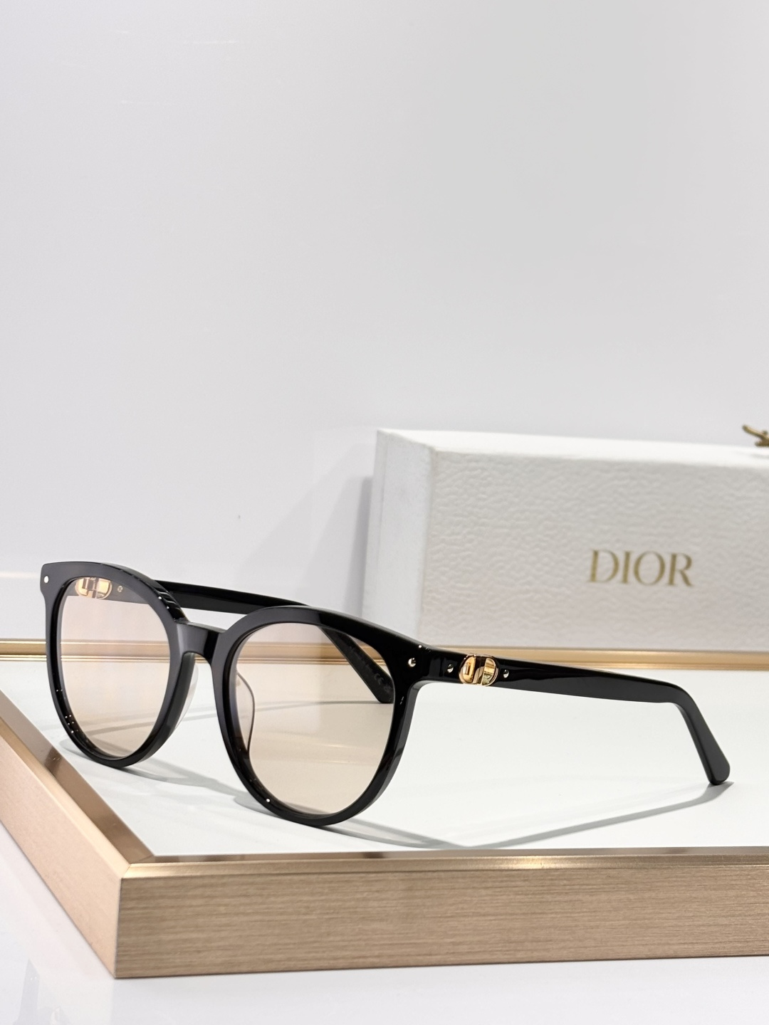 DIORMOD：Petit CD R1FSize：57口20 140