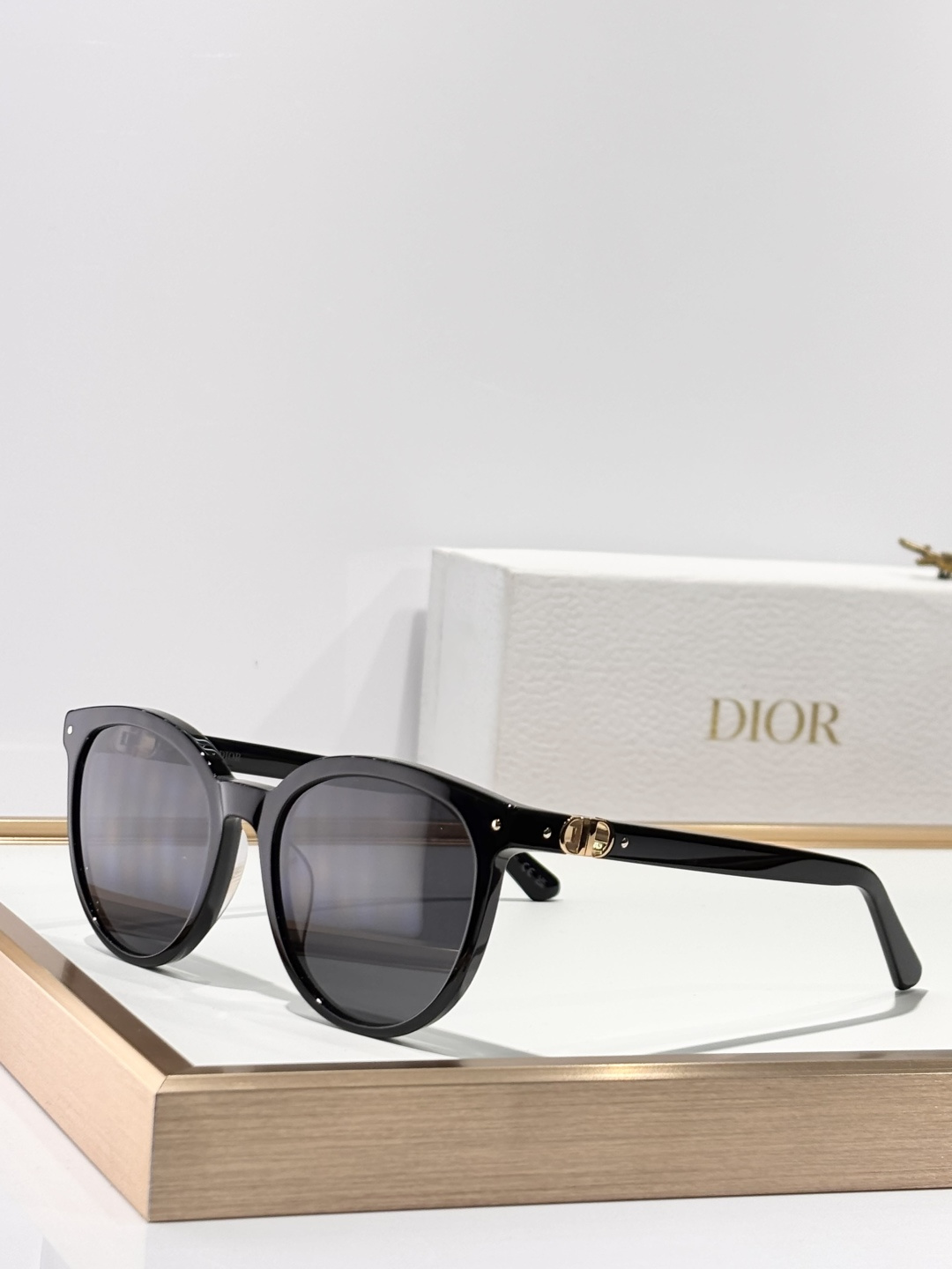 DIORMOD：Petit CD R1FSize：57口20 140