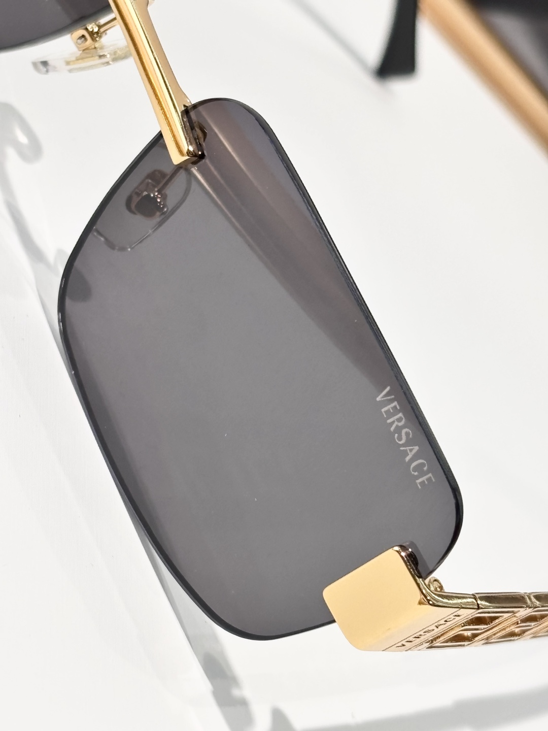 Versac*Mod：VE 2298Size：58口15-145