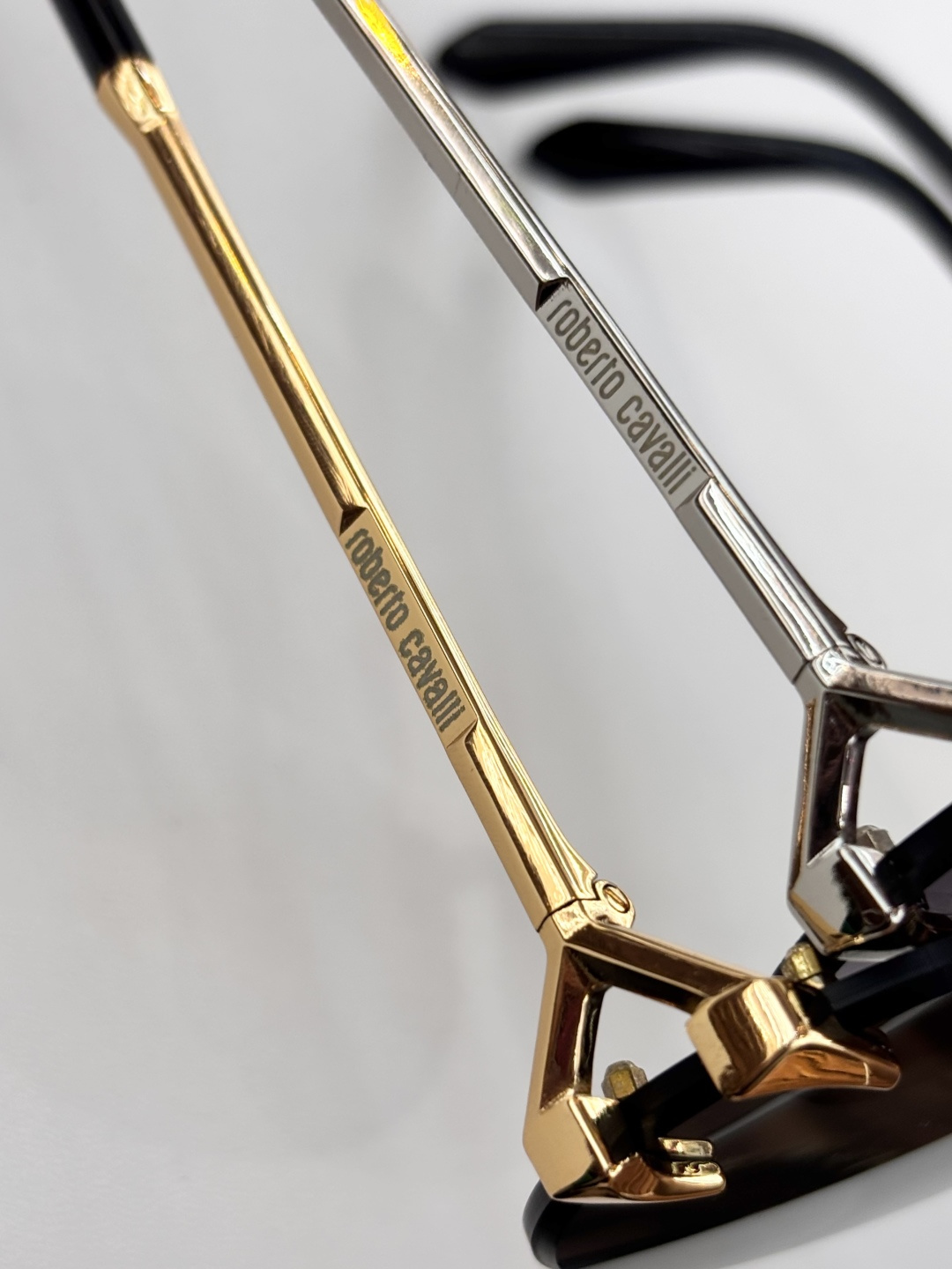 Roberto Cavalie*MODEL：SRC006SIZE：60-20 142