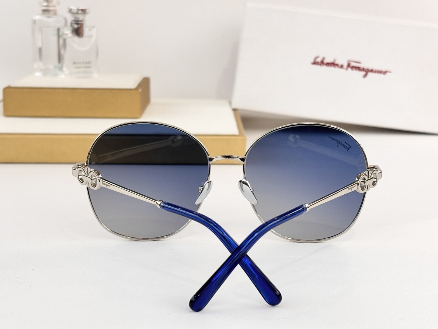 Salvatore ferragam* MODEL：SF51S297SIZE：59口16-140