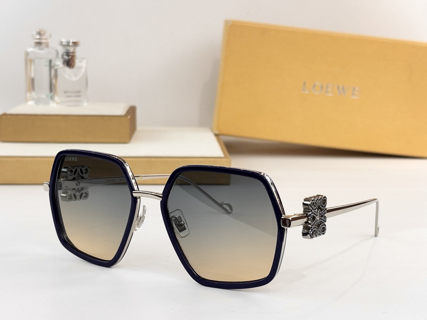 LOEWEMOD：LW1737LSSize：58口18 143。