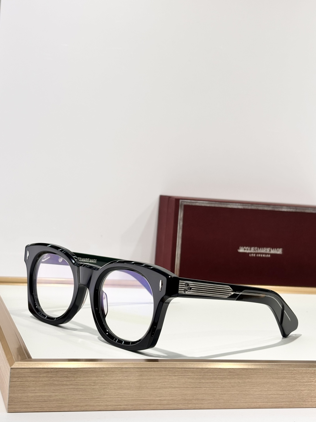 JACQUES MARIE MAGMODEL：ELMYRISIZE:51口24