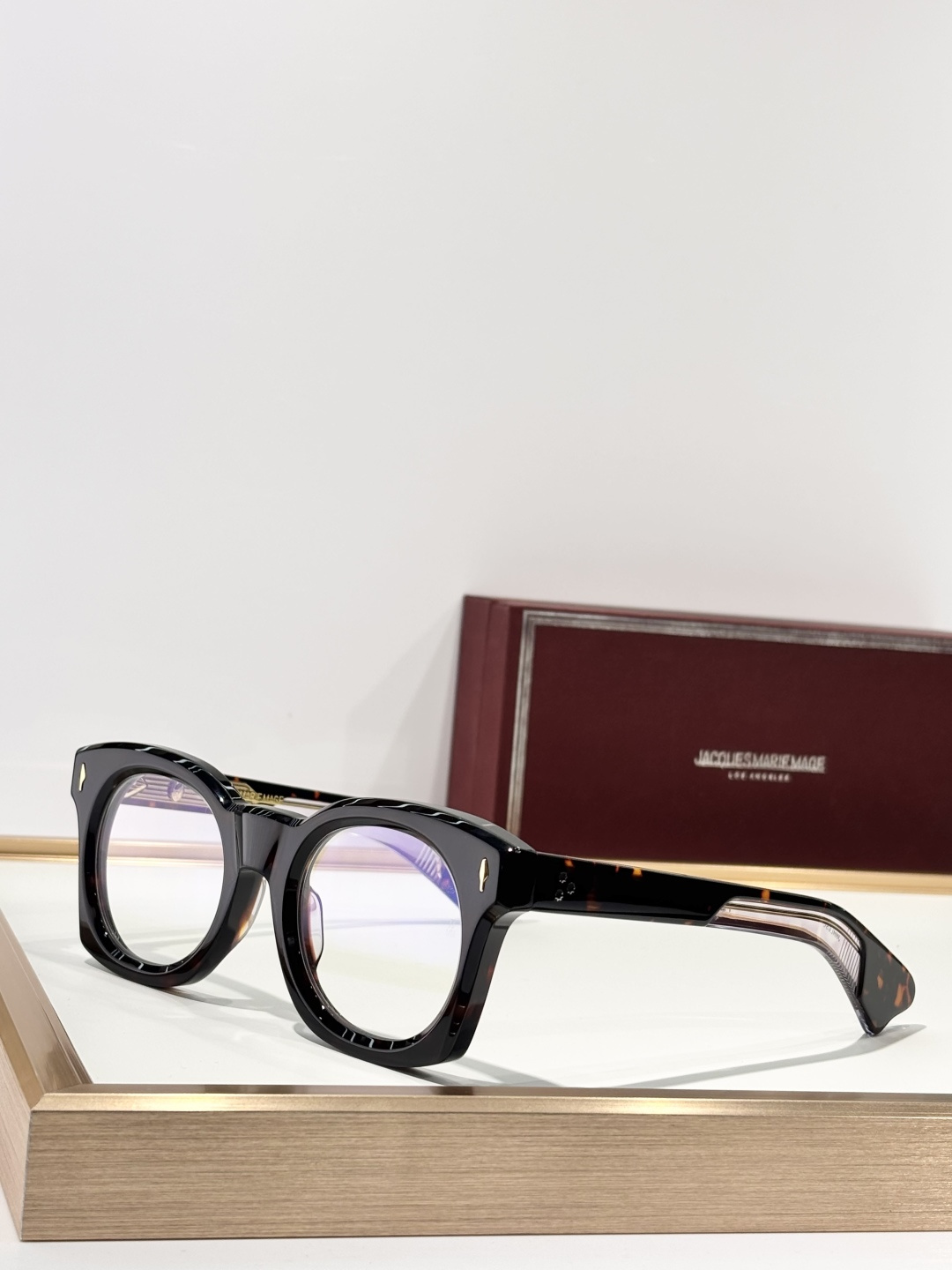 JACQUES MARIE MAGMODEL：ELMYRISIZE:51口24